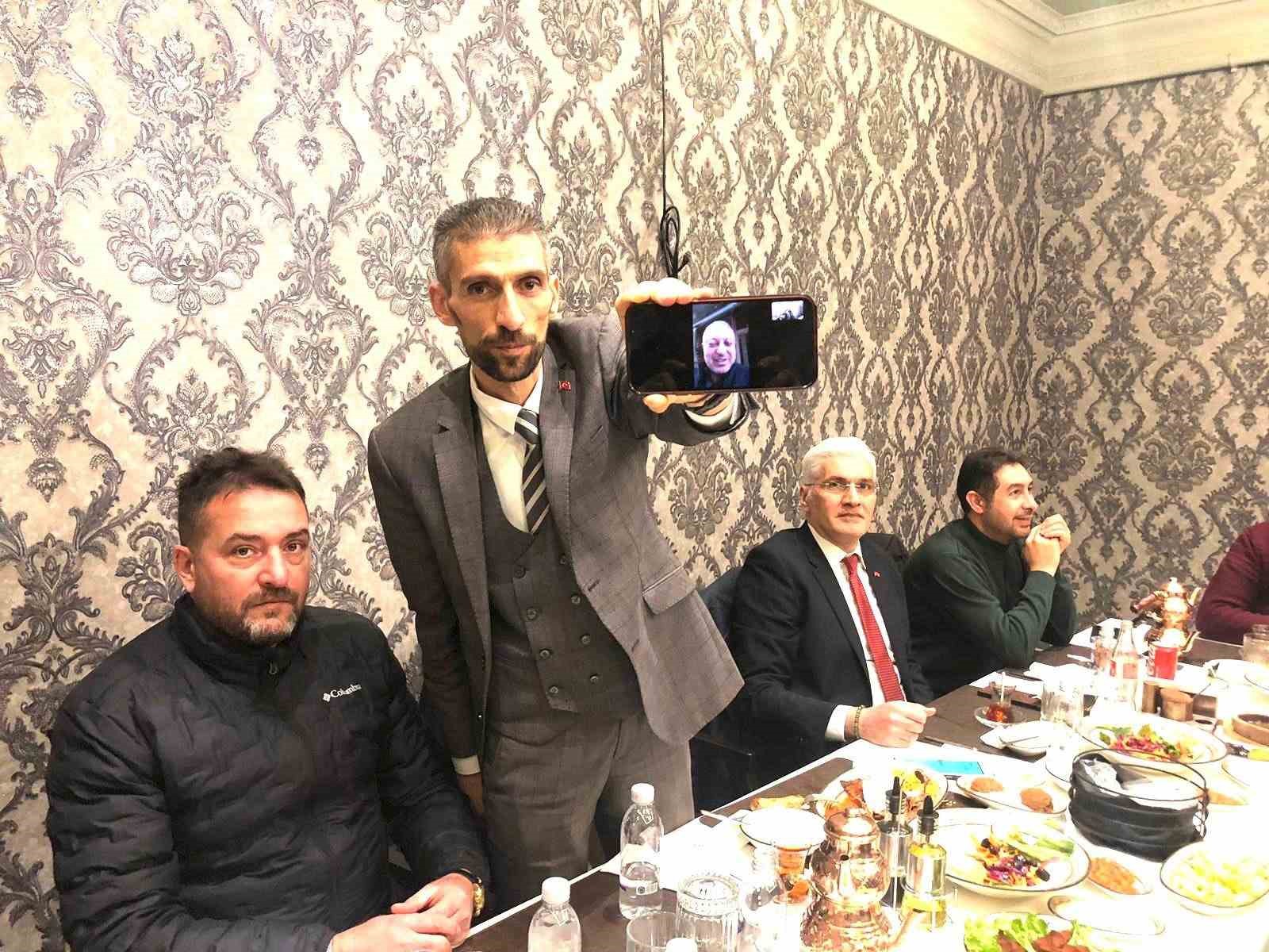 Sağlık-Sen üyeleri iftar programında buluştu
Sağlık-Sen üyeleri iftar programında buluştu