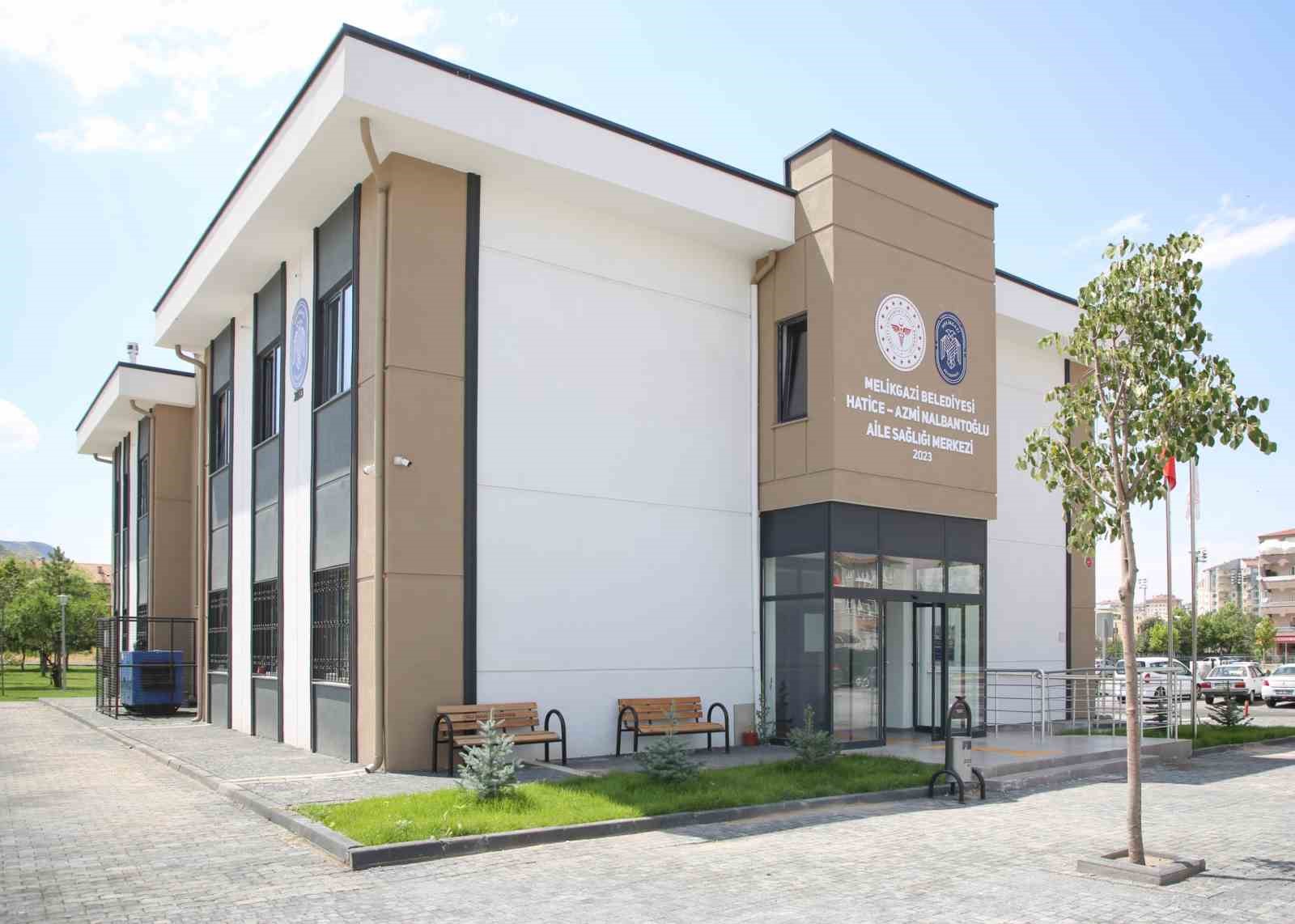 Sağlık yatırımları ile rekor kıran Melikgazi Belediyesi ilçenin geleceğini şekillendiriyor
