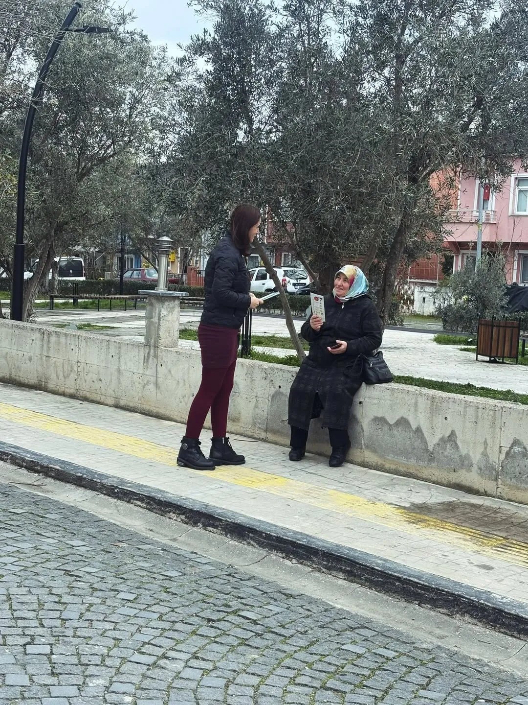 Sağlıkçılardan pazar yerinde obezite farkındalığı
