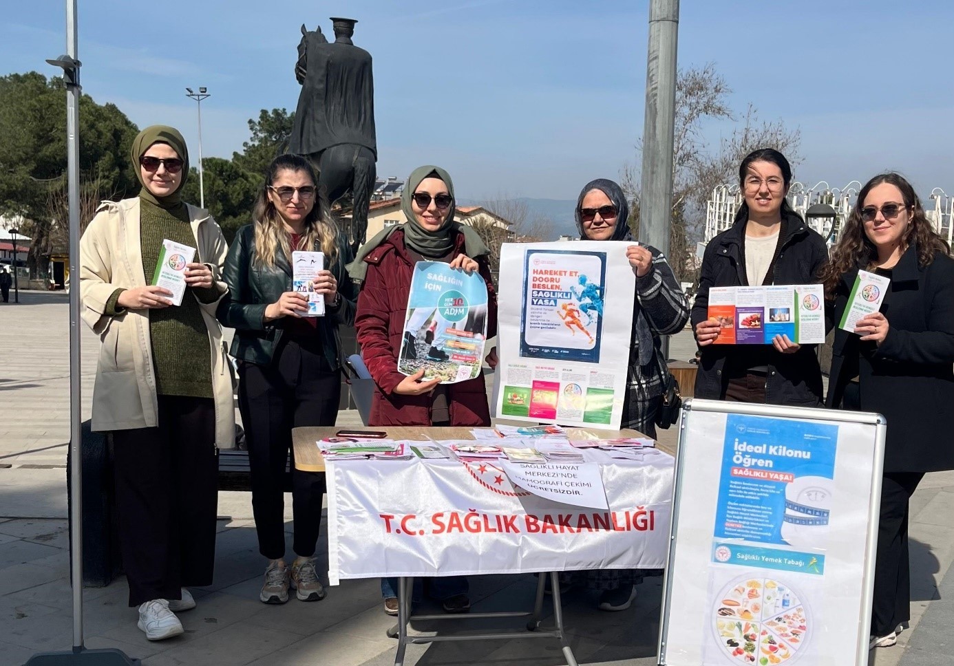 Sağlıklı yaşam için meydanda buluştular
