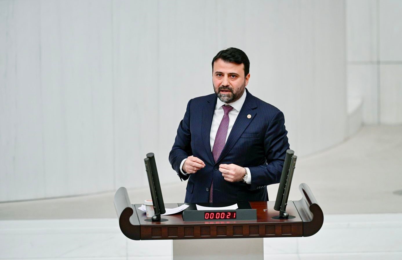 Şahin: "Bizler seçimle iktidara geldik"
Şahin: "Bizler seçimle iktidara geldik"