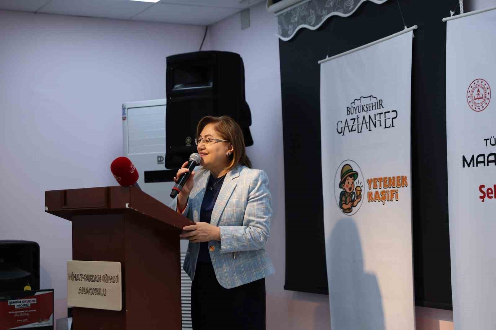 Şahin, "şehrim okulum" projesi kapsamında velilerle buluştu
