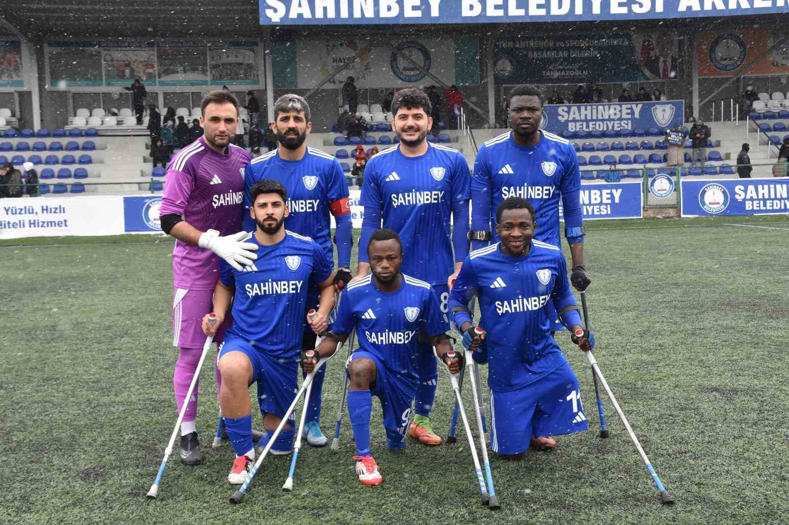 Şahinbey Ampute’den farklı galibiyet 7-0
