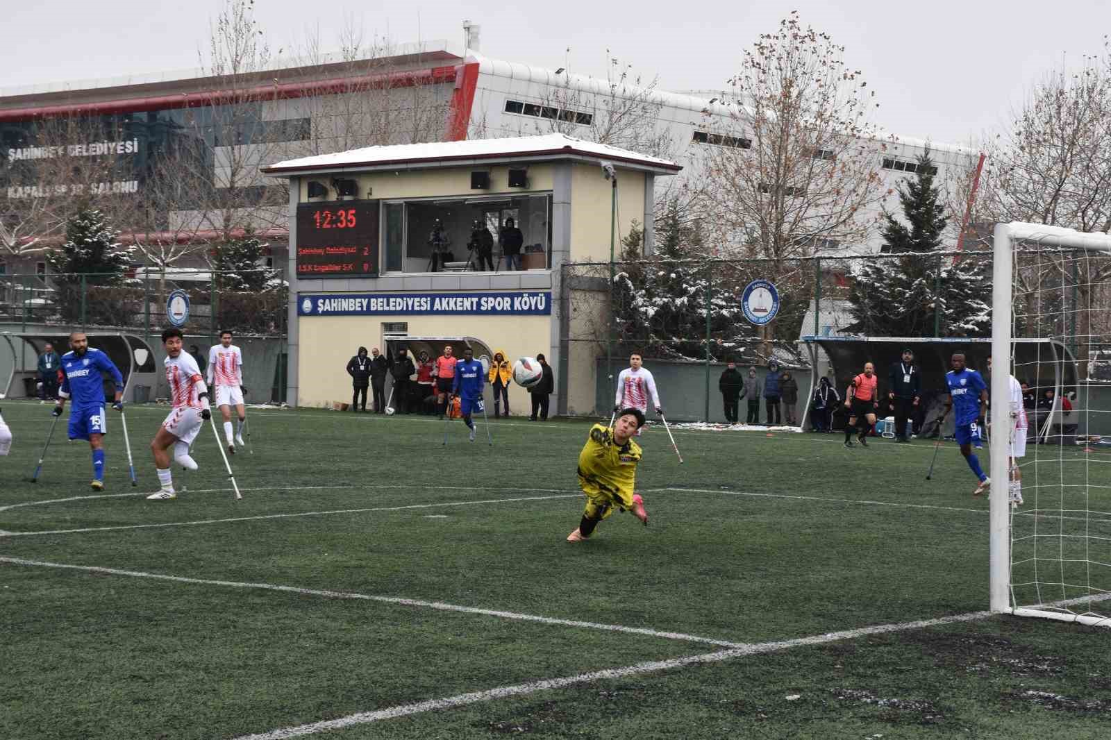 Şahinbey Ampute’den farklı galibiyet 7-0

