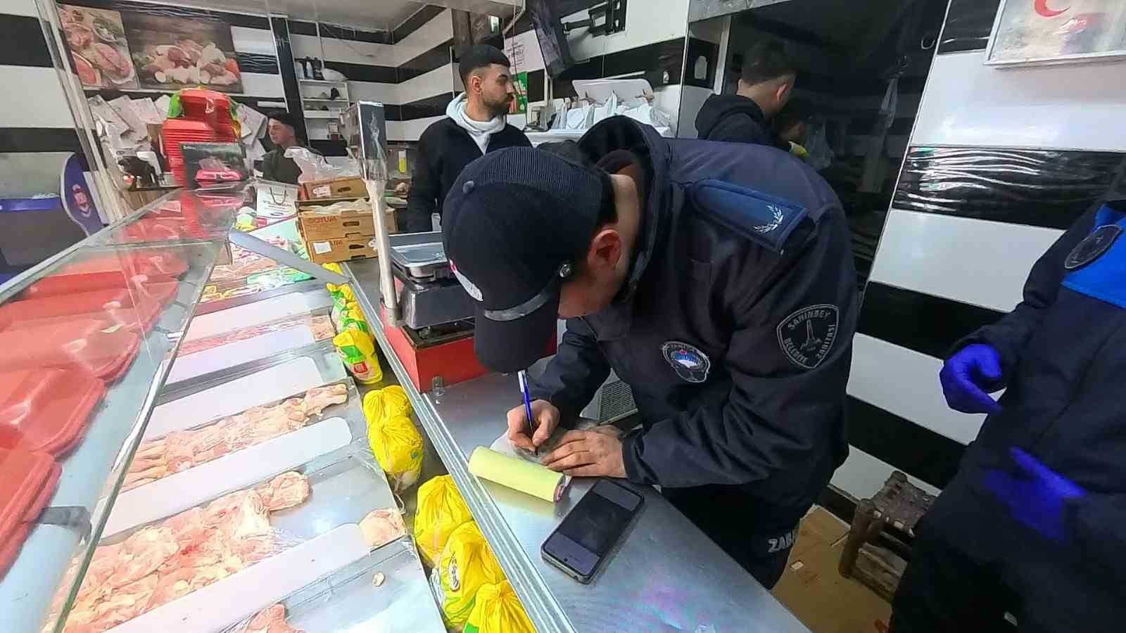 Şahinbey Belediyesi zabıta ekiplerinden Ramazan öncesi denetim
