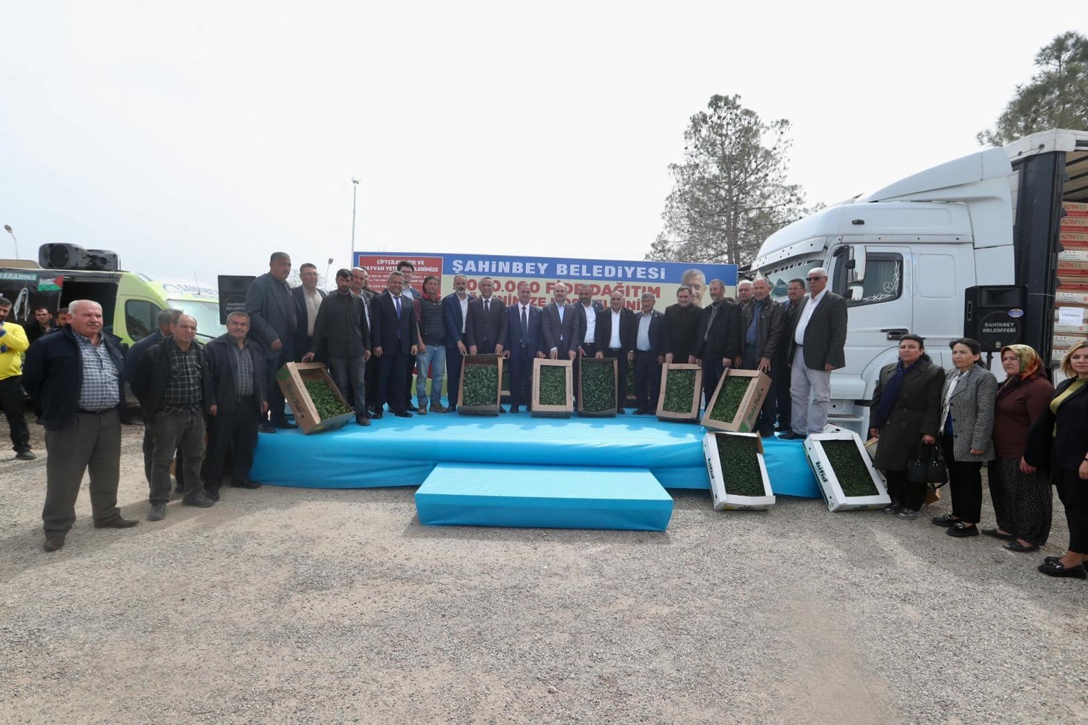 Şahinbey’de çiftçilere 5 milyon sertifikalı fide desteği verildi
