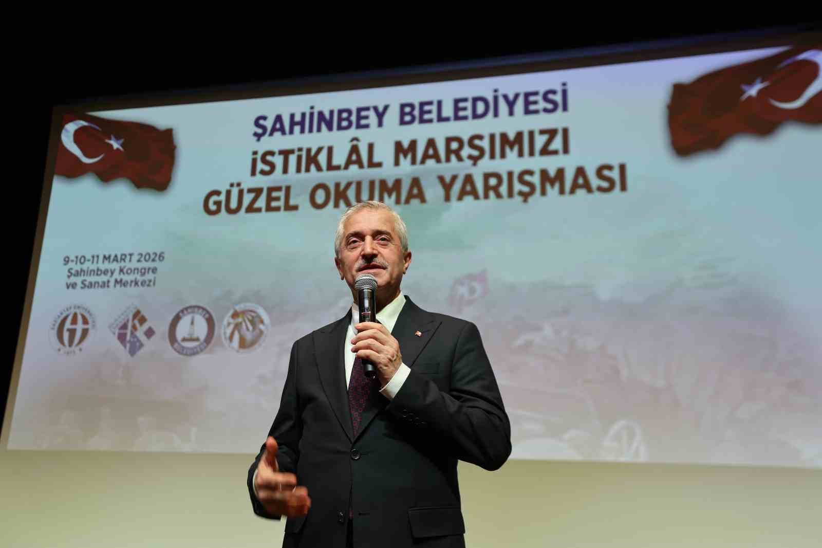 Şahinbeyli öğrenciler İstiklal Marşını en güzel okumak için yarıştı
