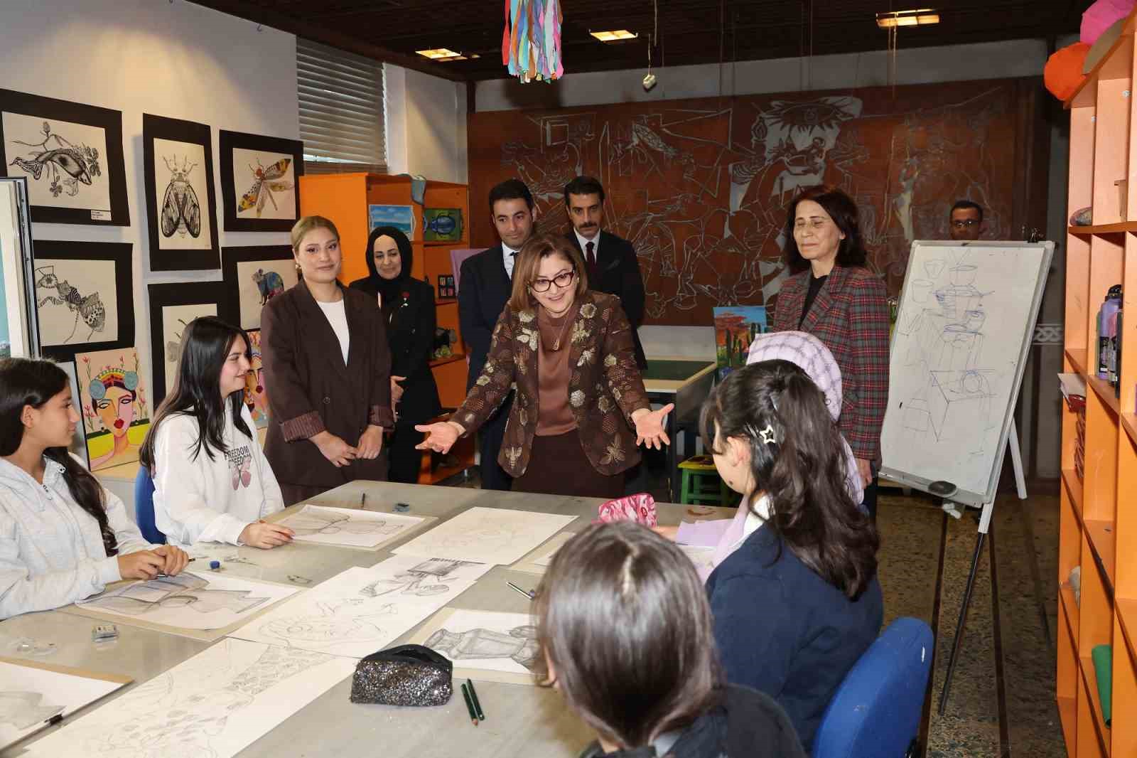 Şahin’den yarıyıl tatili atölyelerine ziyaret
