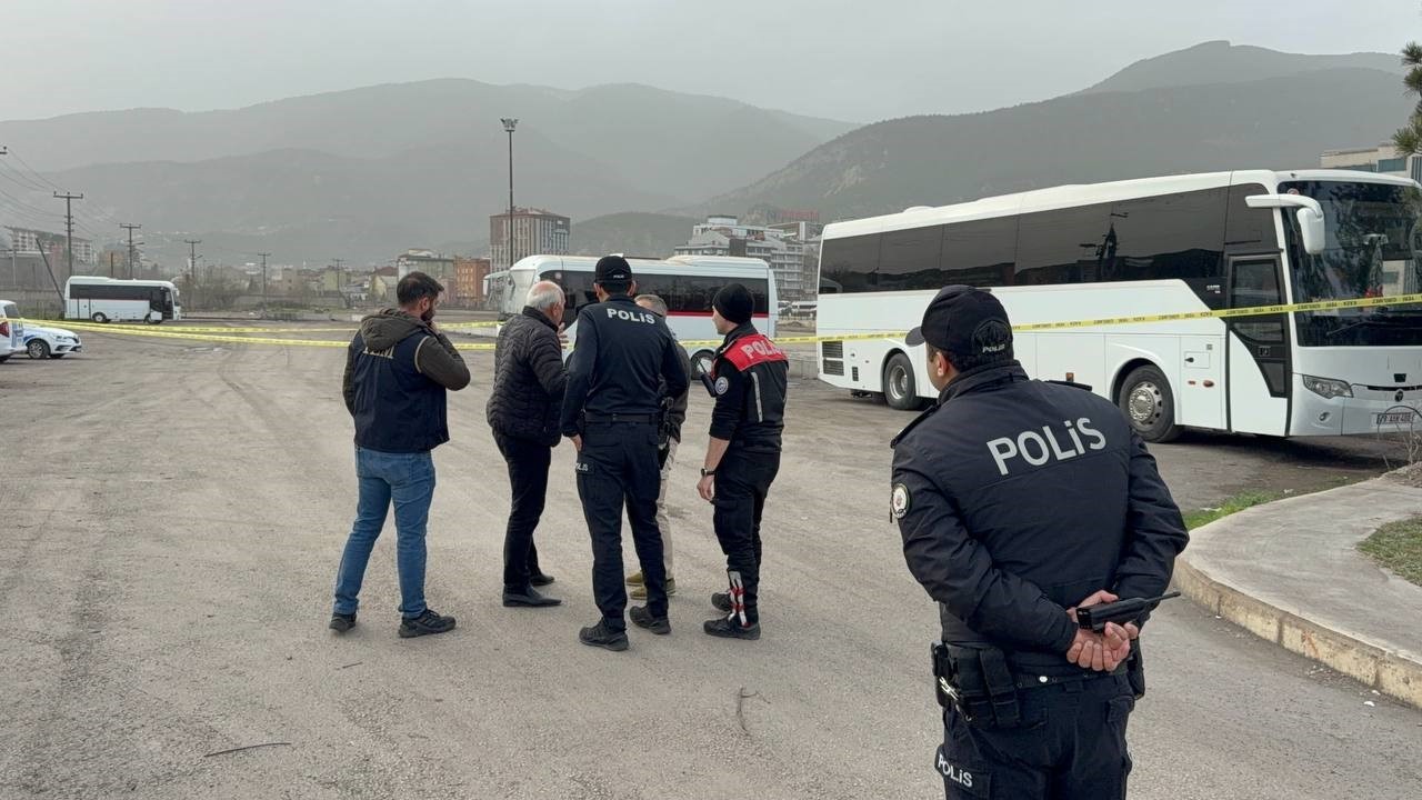 Sahipsiz valiz polisi harekete geçirdi
