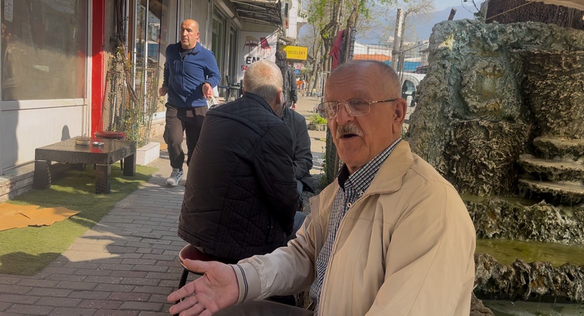 Sahte dişçi mahalleliyi şok etti: "Memnunduk ama doktor değilmiş"
