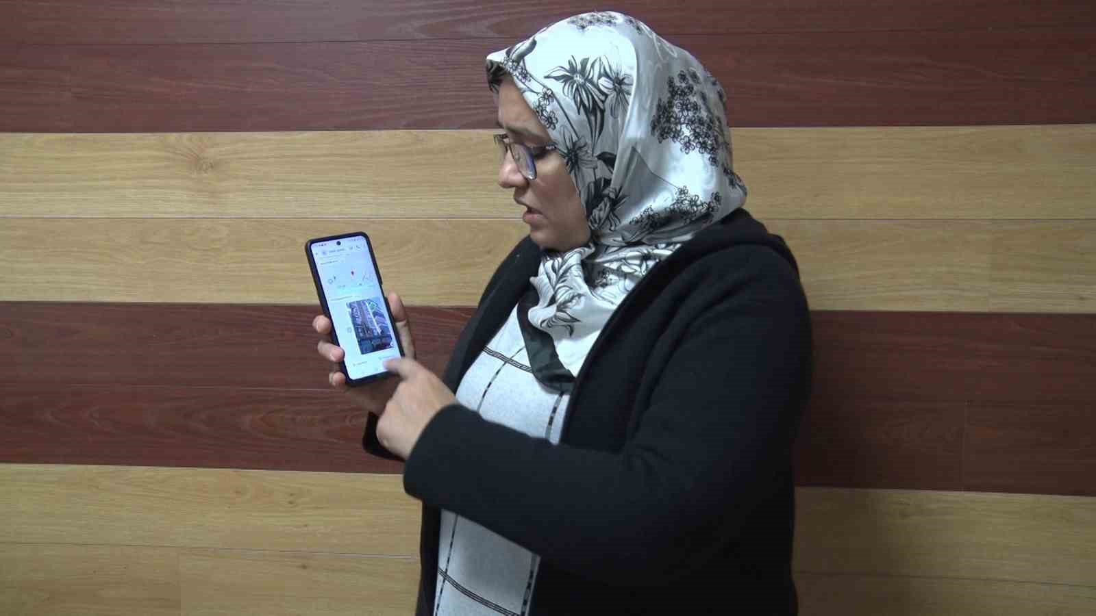 Sahte jandarma komutanı, öğretmeni 770 bin lira dolandırdı
Sahte jandarma komutanı, öğretmeni 770 bin lira dolandırdı