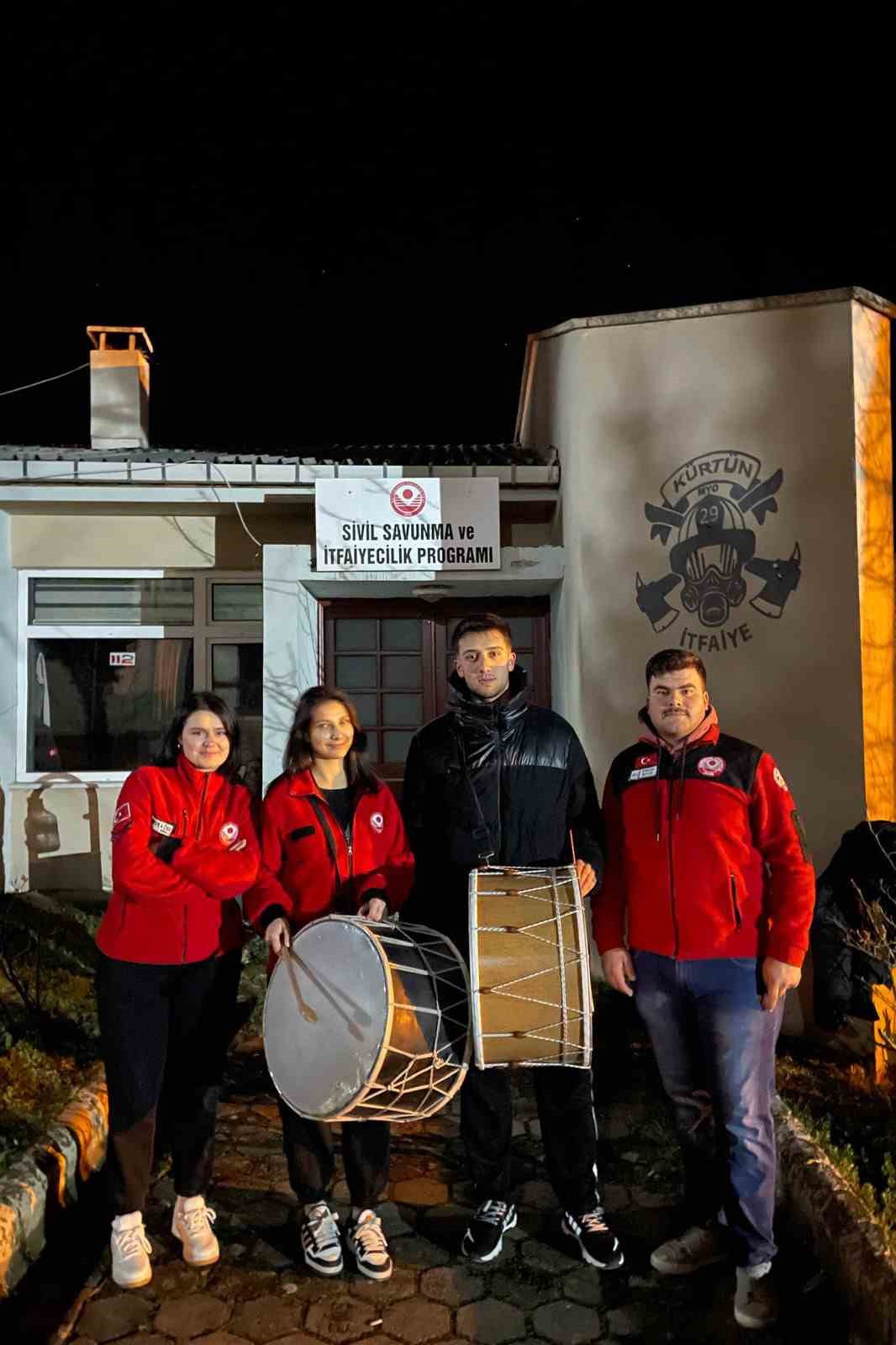 Sahurda onları görenler şaşırıyor
