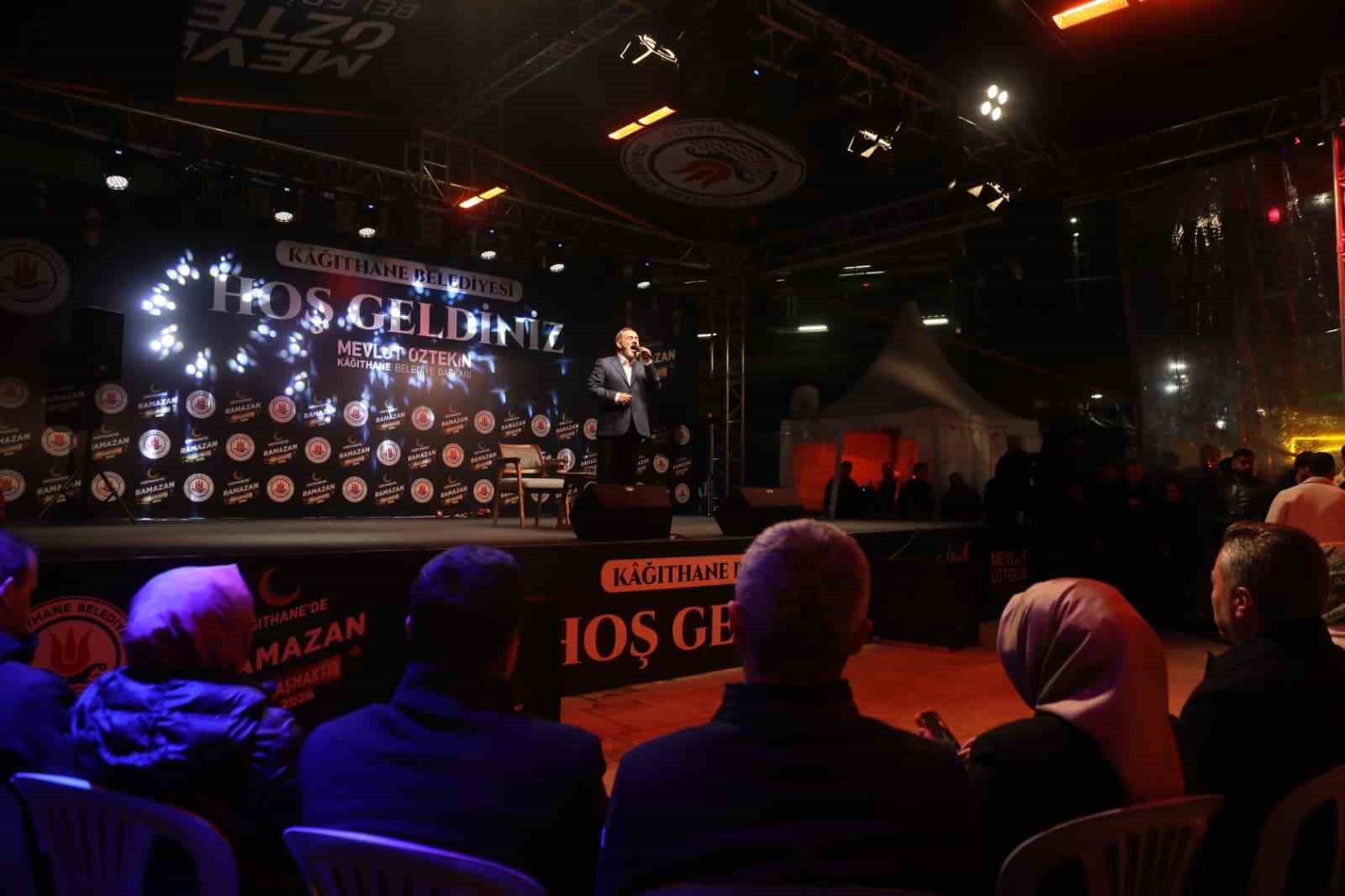 Şair Dursun Ali Erzincanlı Kağıthane’de gönüllere hitap etti
