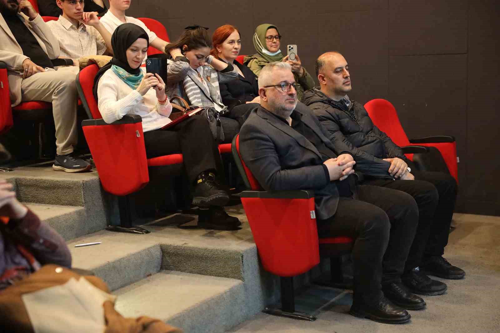 Şair Edip Cansever Ofis Sanat Merkezi’nde konuşuldu
