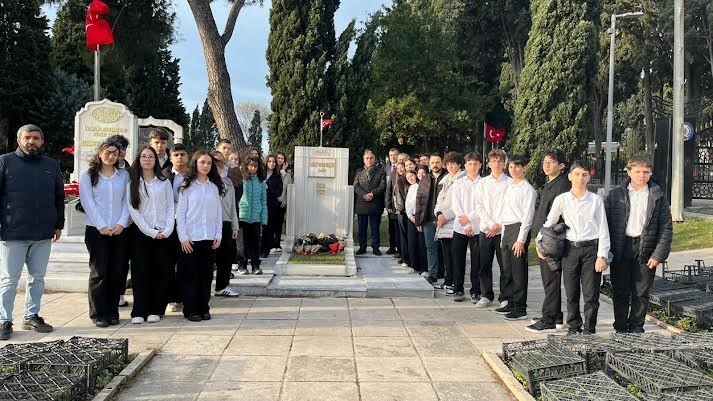 Şair Süleyman Nazif dualarla anıldı
