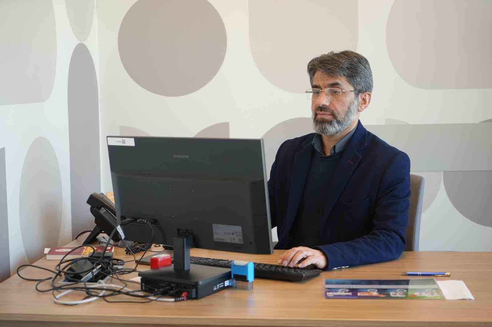 Sakallı olduğu için diplomasını 19 yıl sonra alabildi: 28 Şubat mağduru doktor yaşadıklarını anlattı
