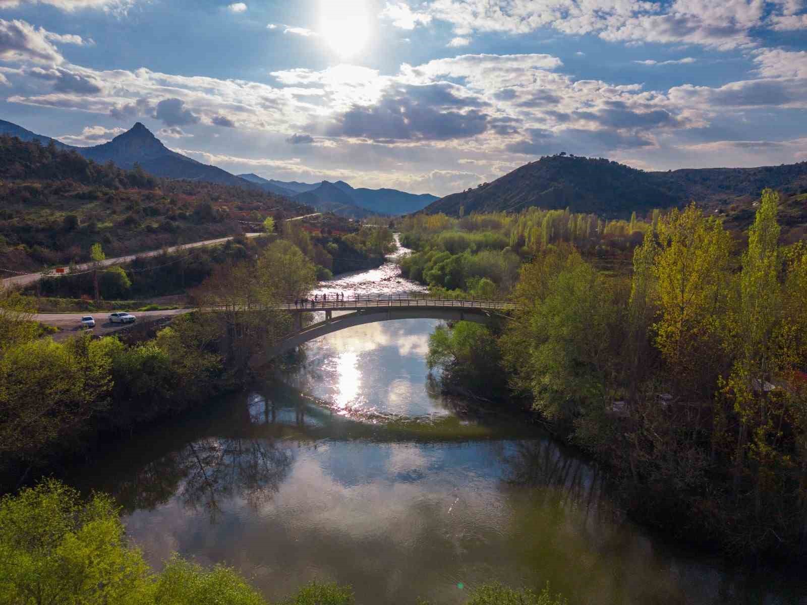 Sakarya Nehri’nin eşsiz manzarası havadan görüntülendi
