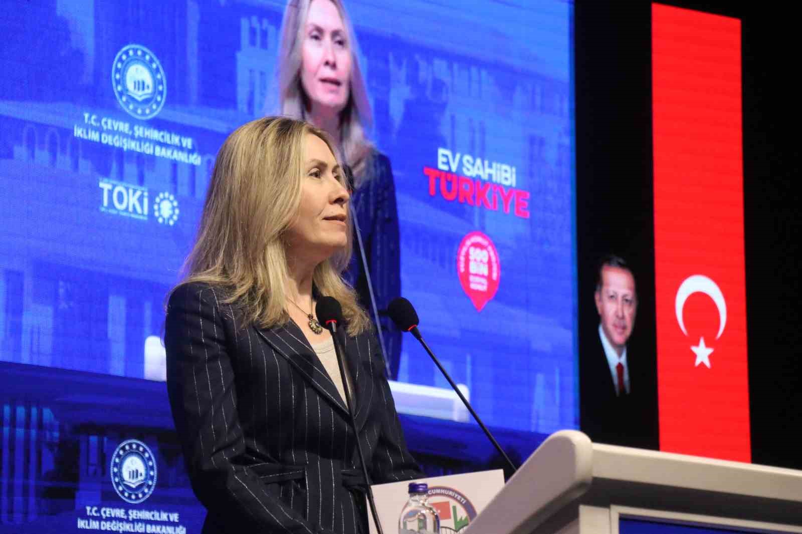 Sakarya’da 6 bin 633 hak sahibi kura ile belirlendi
Sakarya’da 6 bin 633 hak sahibi kura ile belirlendi