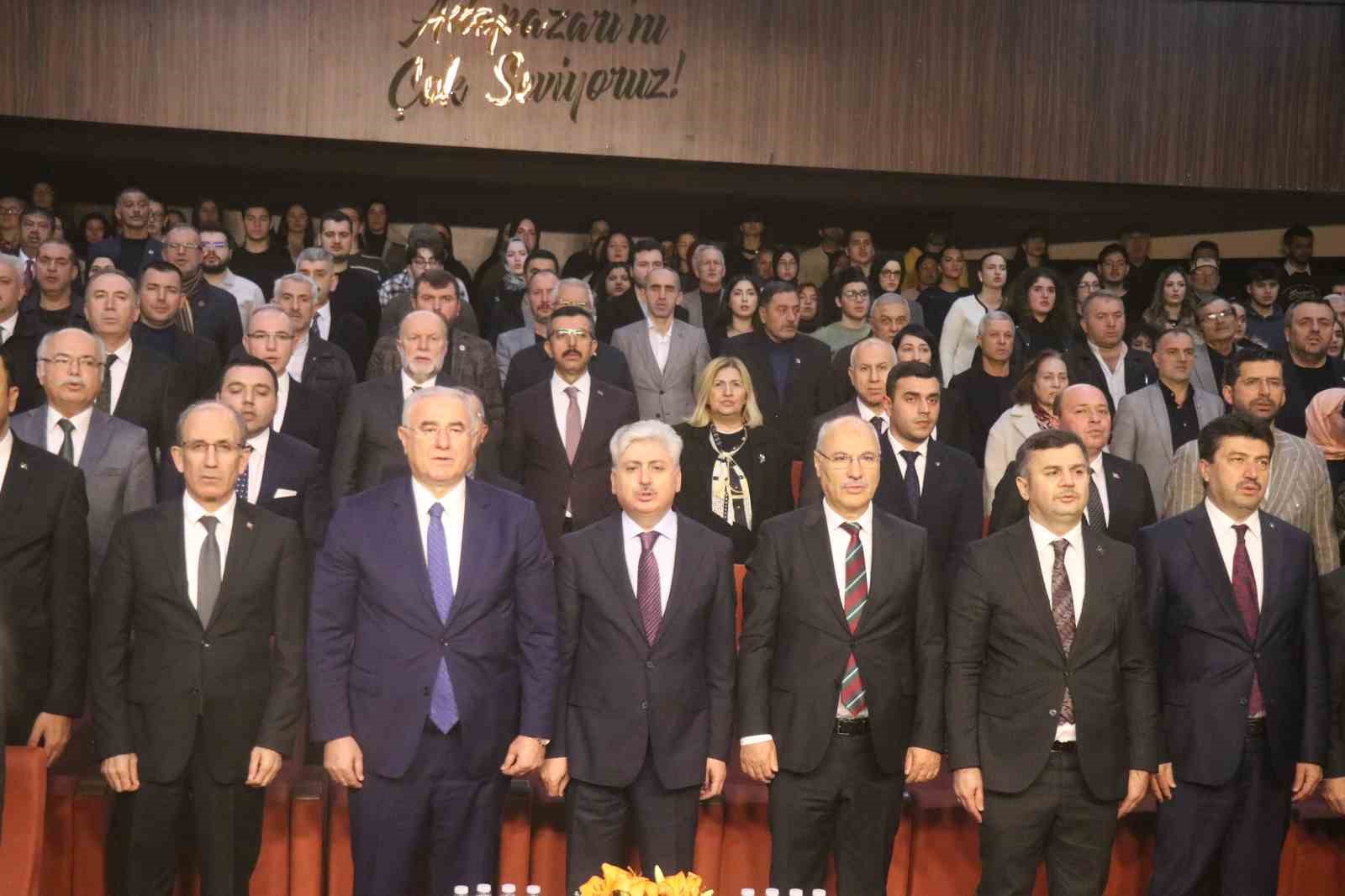 Sakarya’da açık kürsü kuruldu: Ombudsman halkın şikayetlerini dinledi
