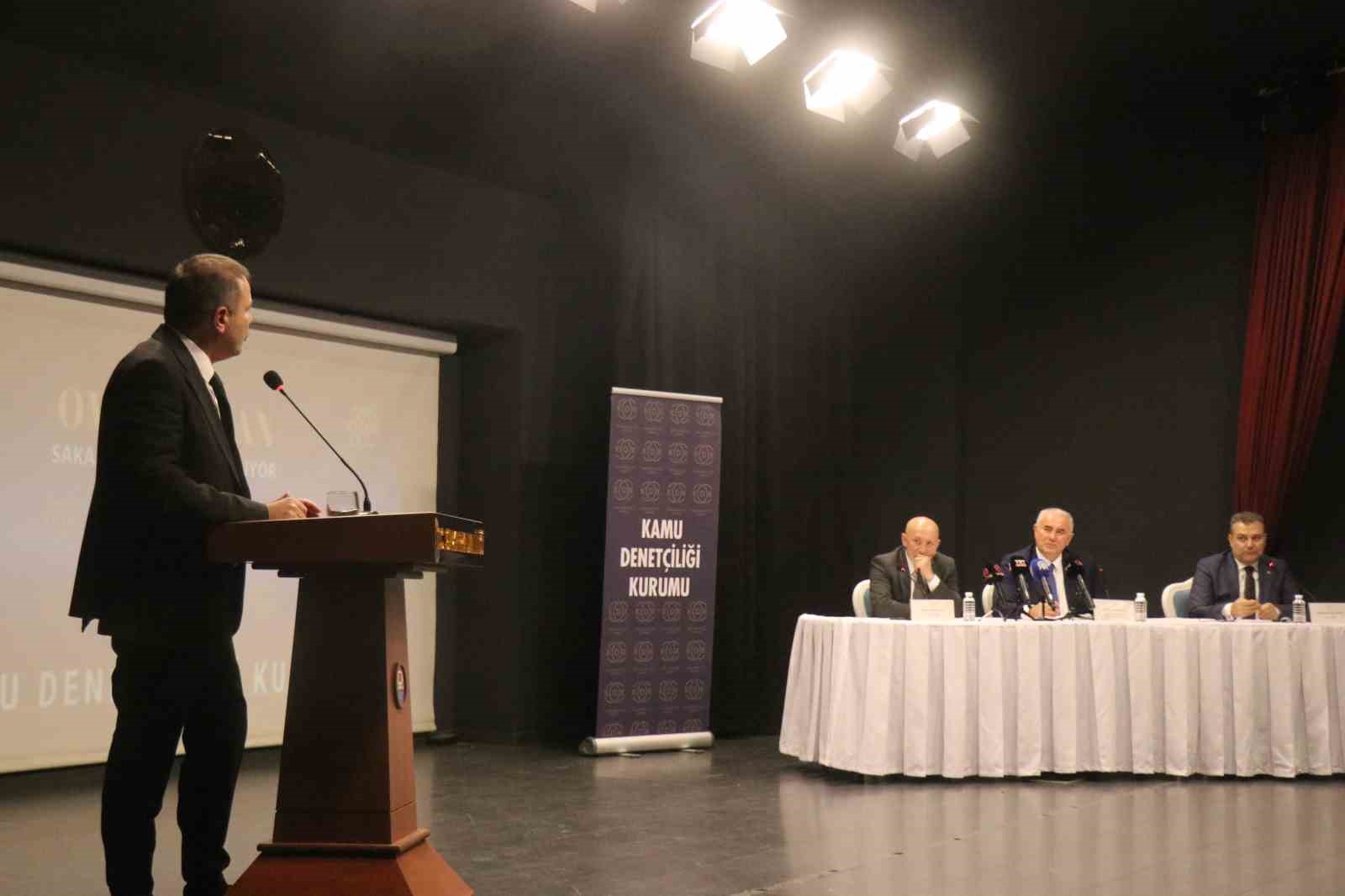 Sakarya’da açık kürsü kuruldu: Ombudsman halkın şikayetlerini dinledi
