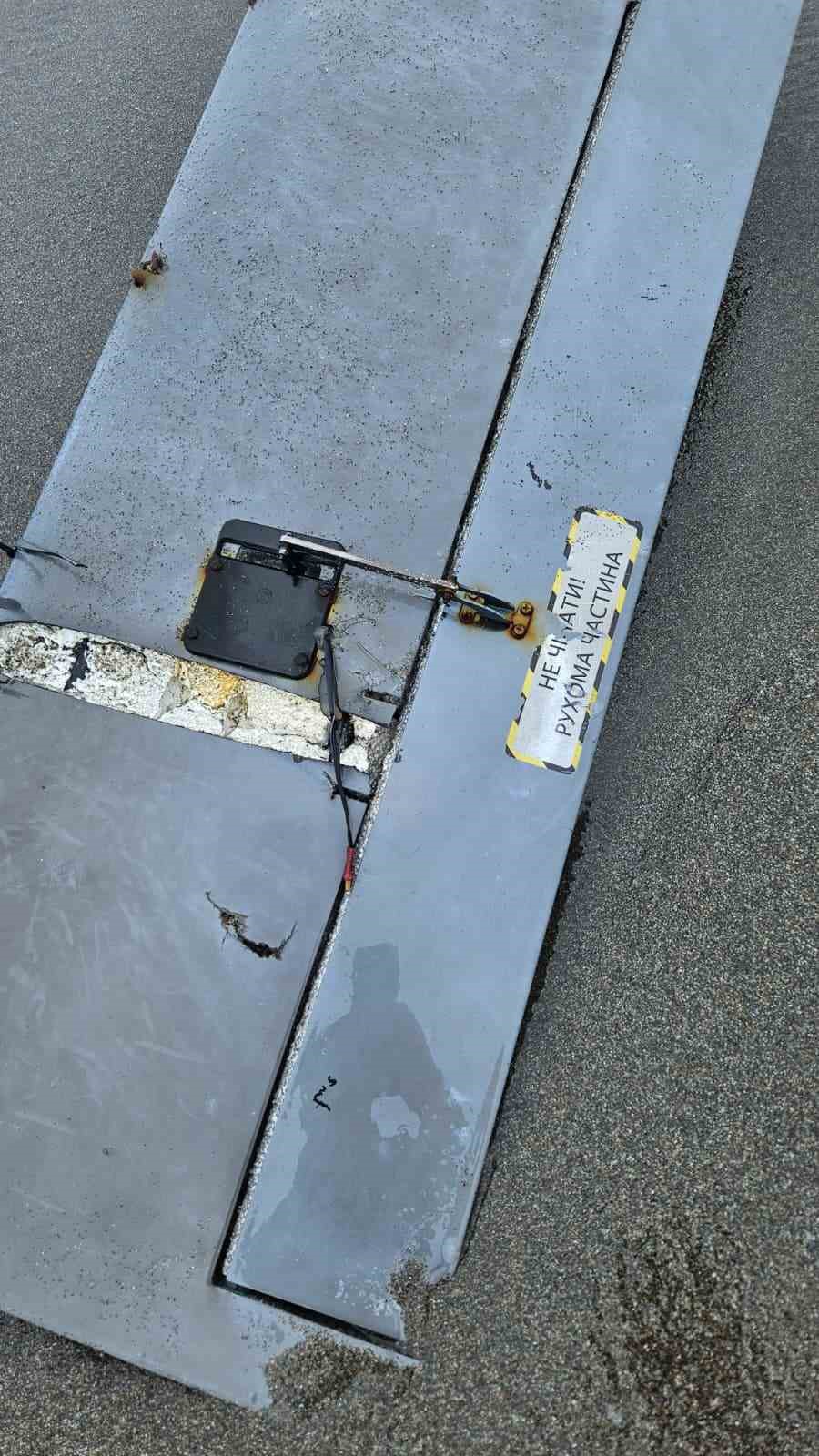 Sakarya’da sahile dron parçası vurdu
