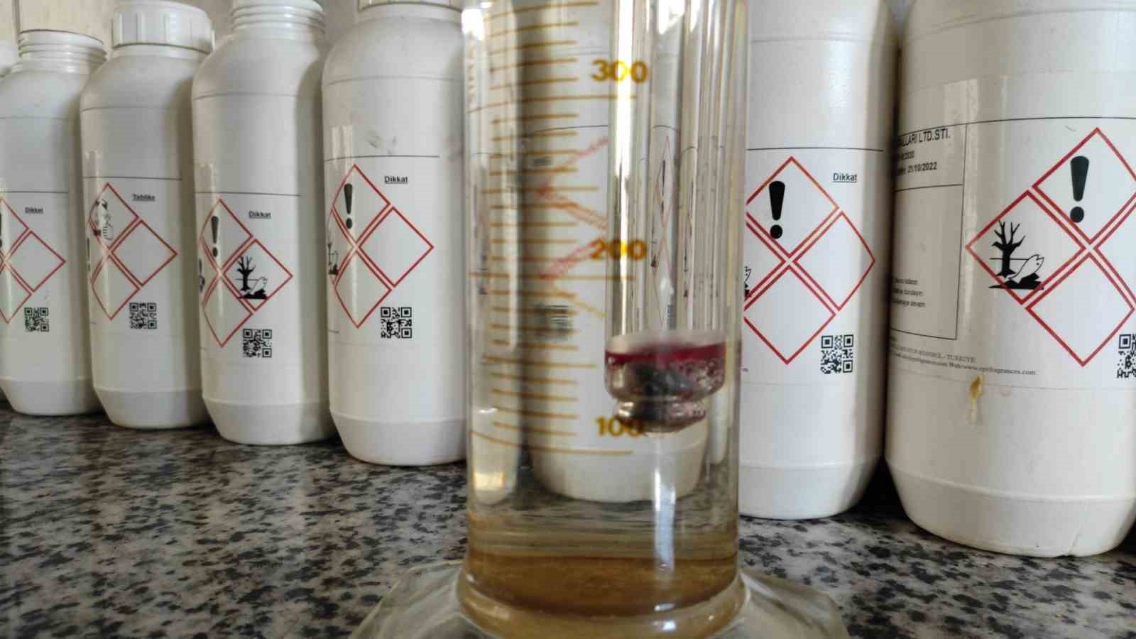 Sakarya’nın çiçekleri şişelendi, kokusu dünyayı sardı
