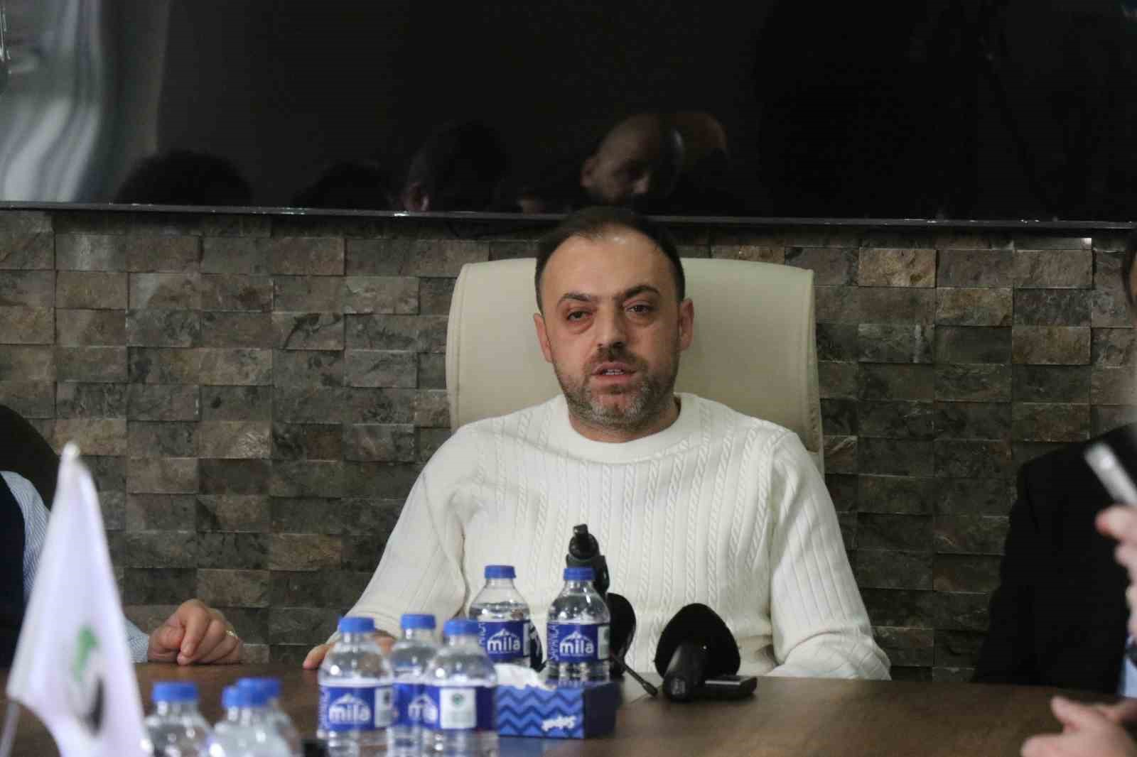 Sakaryaspor Başkanı Enes Zengin’den 1 aylık rapor: 8 transfer, 18 dosya kapatma
