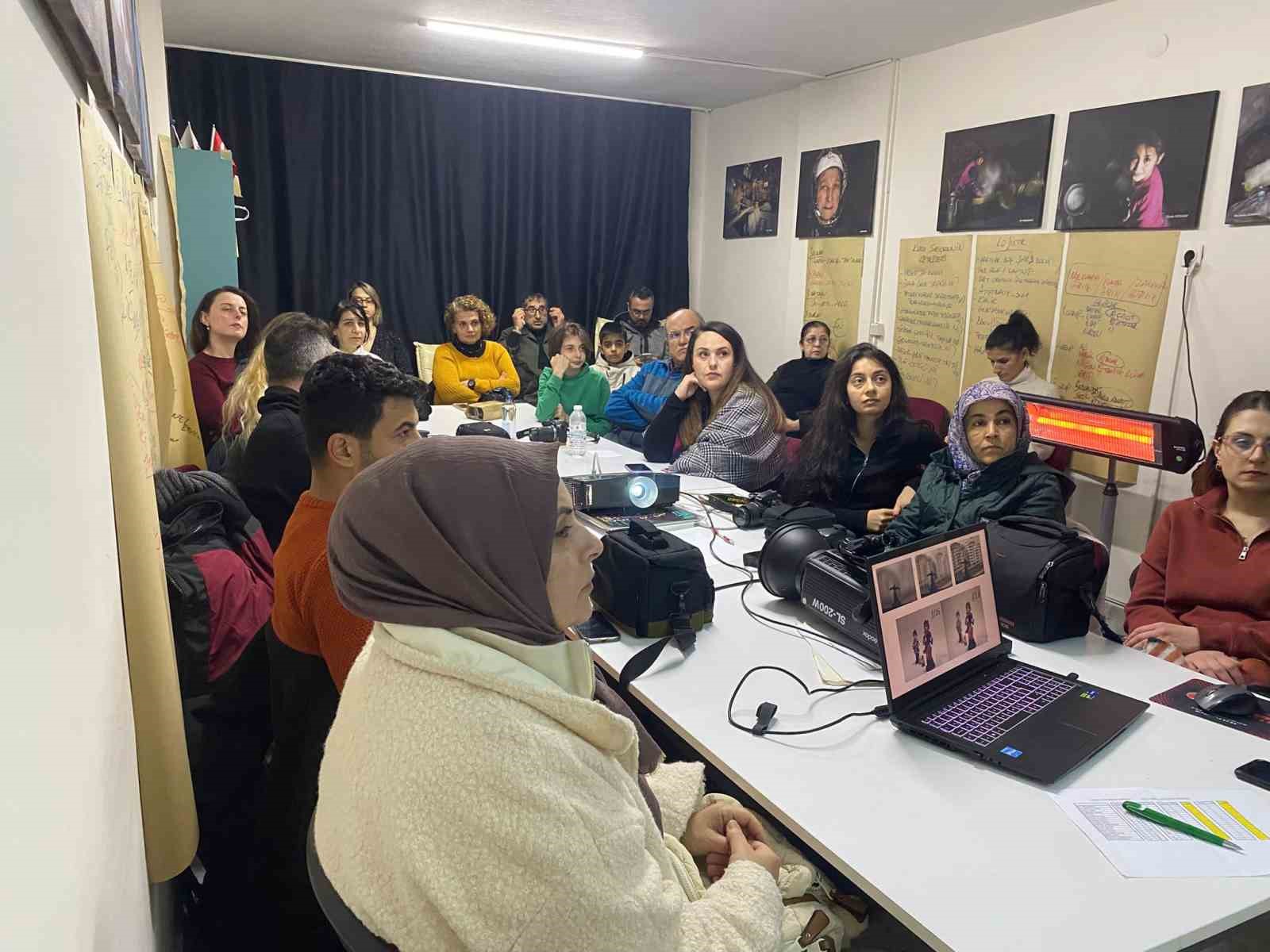 SALFOD’tan fotoğrafa ilgi duyanlara uygulamalı atölye çalışması
