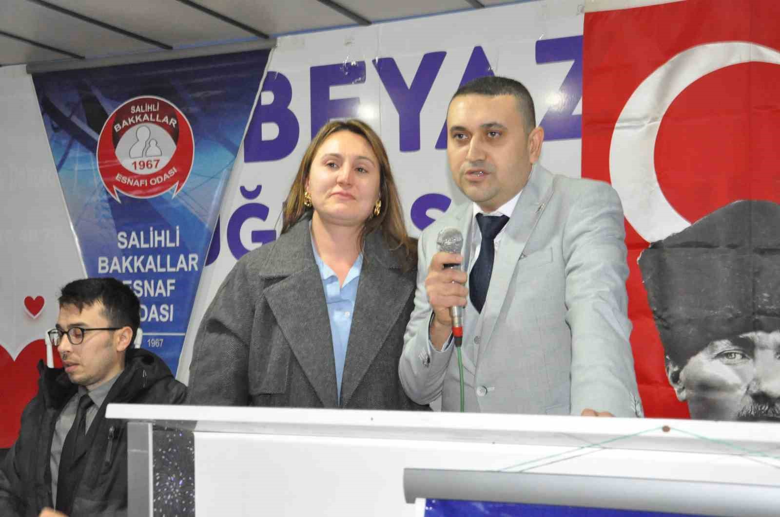 Salihli Bakkallar Esnaf Odası’nın yeni başkanı Özcan Çetin oldu
