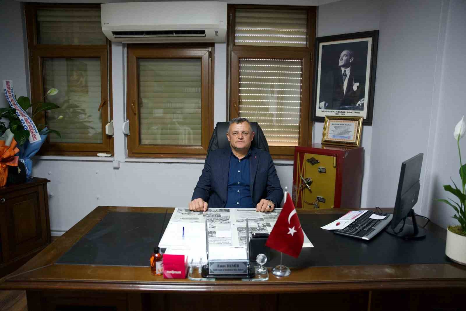 Salihli Esnaf Odası’nda yeni dönem: Emre Demir göreve başladı
