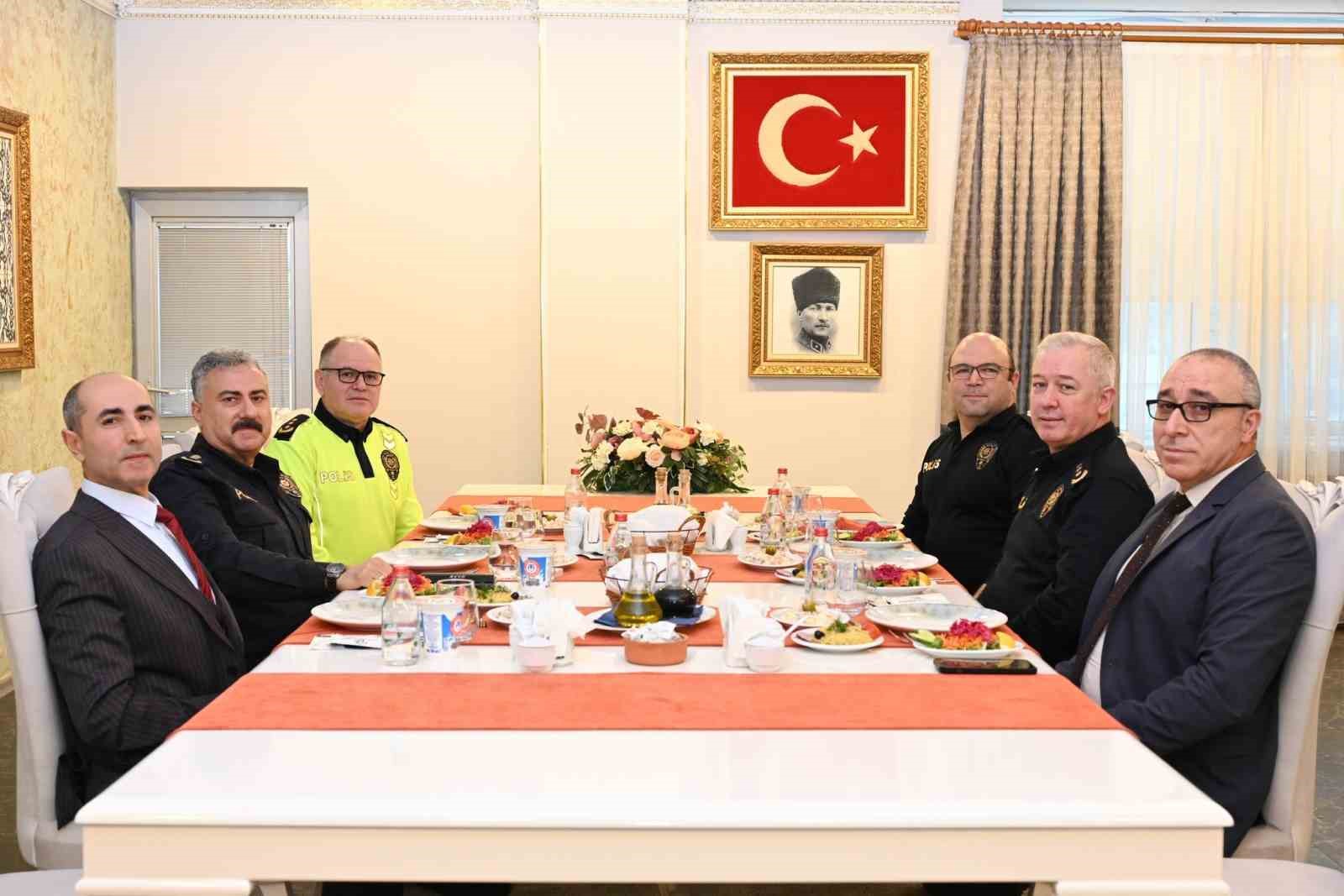 Salihli İlçe Emniyet Müdürü Burhan Demirkıran emekli oldu
