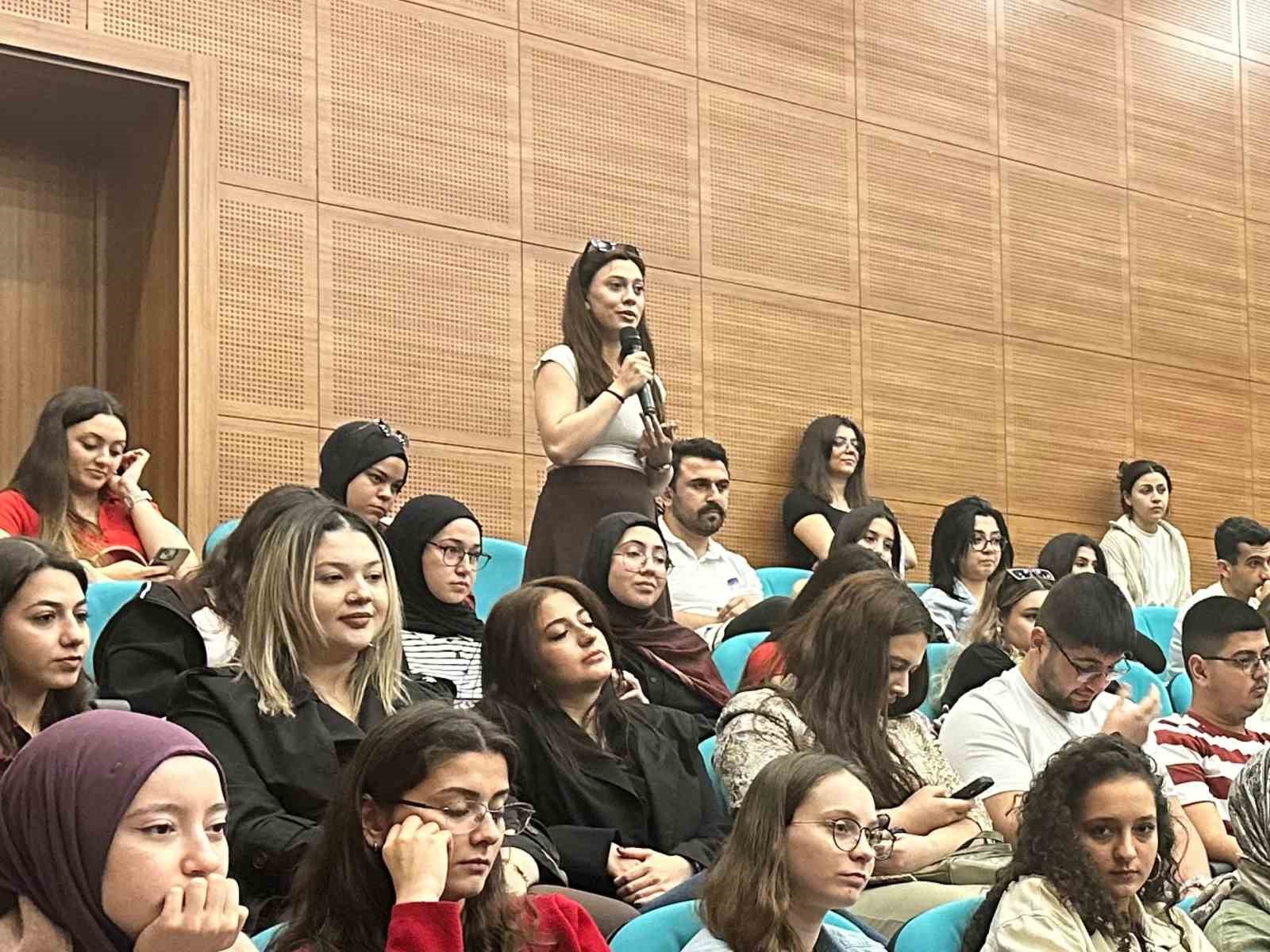 Salihli Kaymakamı Güldoğan, geleceğin hukukçularıyla buluştu
