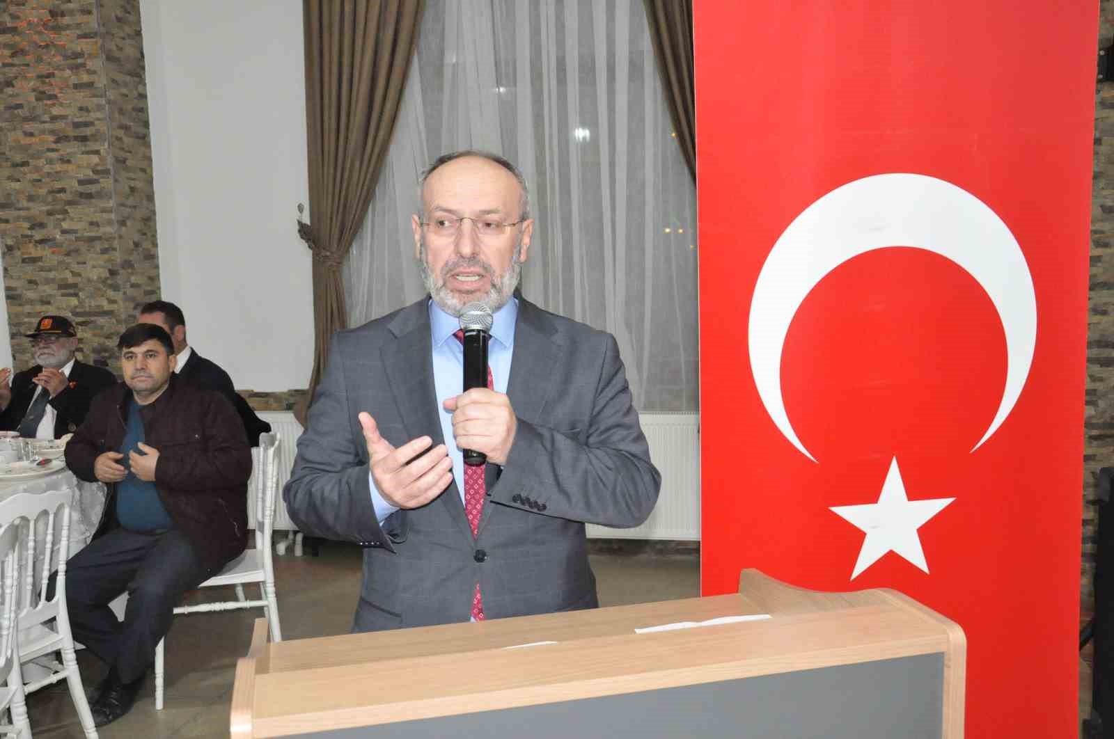 Salihli Kaymakamı Güldoğan, şehit aileleri ve gazilerle iftarda buluştu
