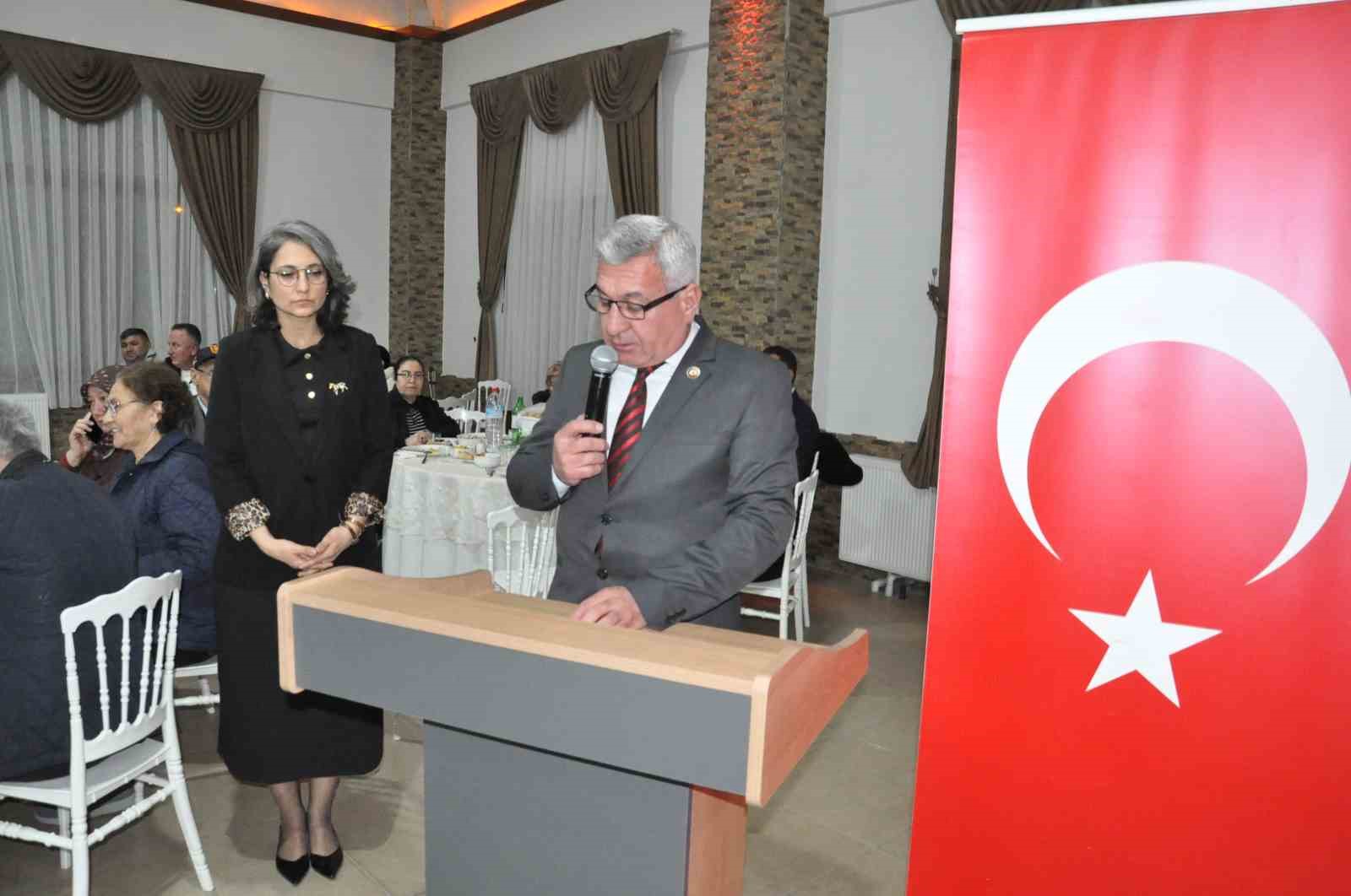 Salihli Kaymakamı Güldoğan, şehit aileleri ve gazilerle iftarda buluştu
