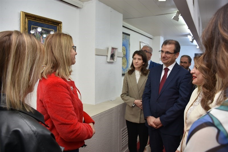 Salihli’de 8 Mart’a özel Uluslararası Jürili Karma Sergi açıldı
