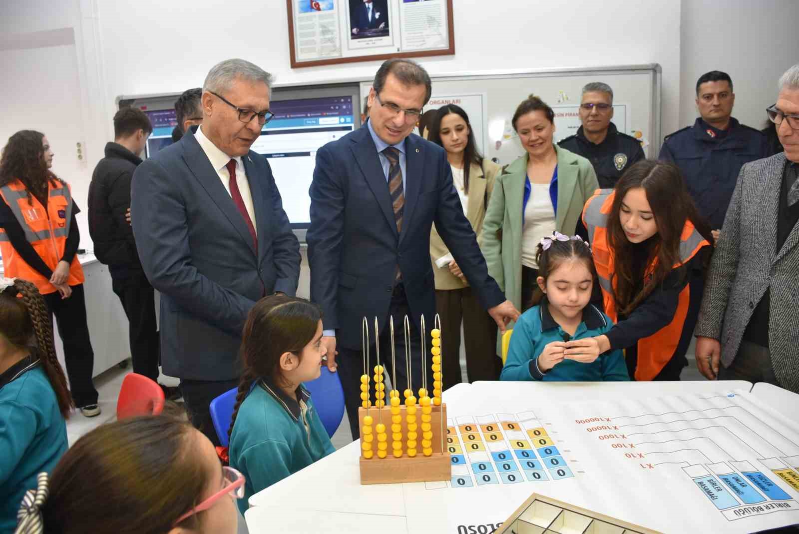 Salihli’de bilim ve teknolojiye yeni adım
