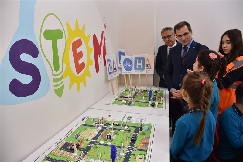 Salihli’de bilim ve teknolojiye yeni adım
