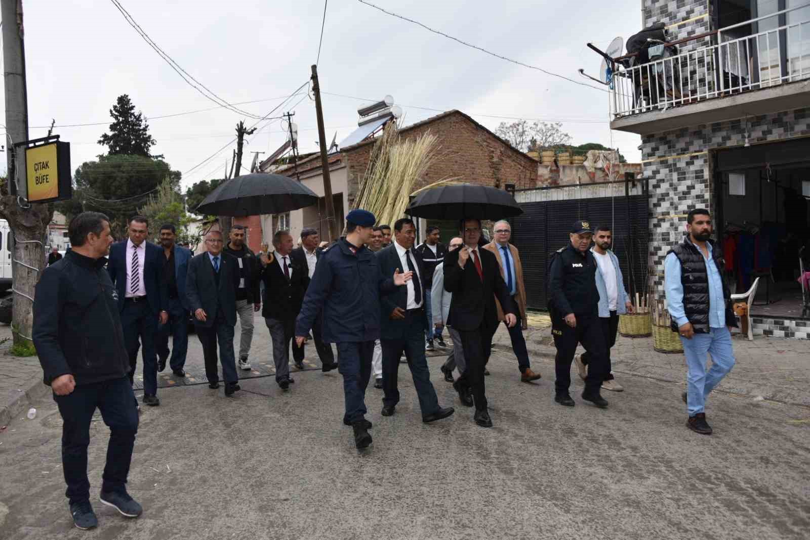 Salihli’de Dünya Romanlar Günü coşkuyla kutlandı
Salihli’de Dünya Romanlar Günü coşkuyla kutlandı