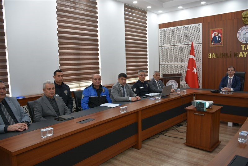 Salihli’de ‘Güvenlik ve Asayiş’ masaya yatırıldı
