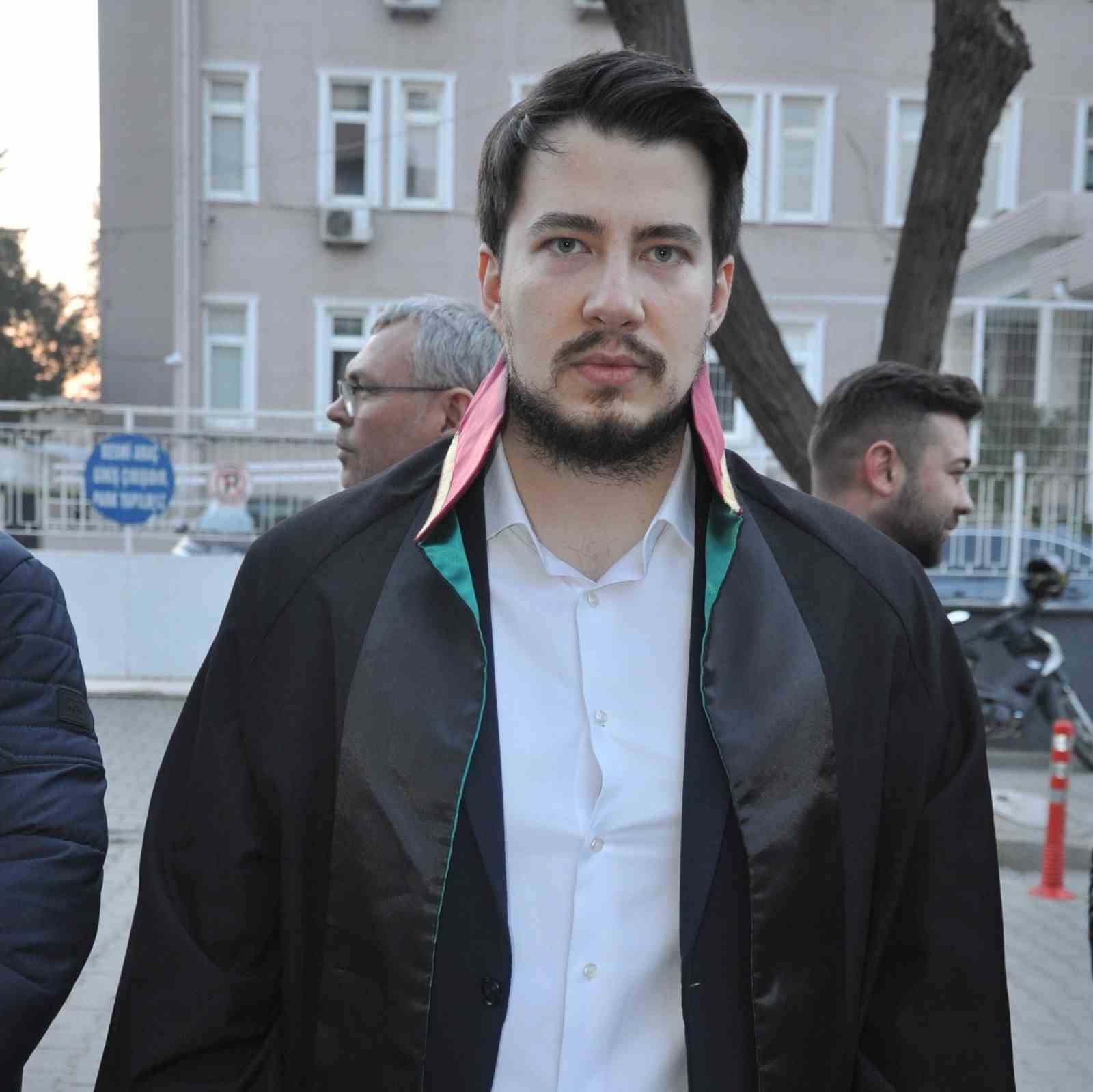 Salihli’de milyonluk bayi vurgunu
Salihli’de milyonluk bayi vurgunu