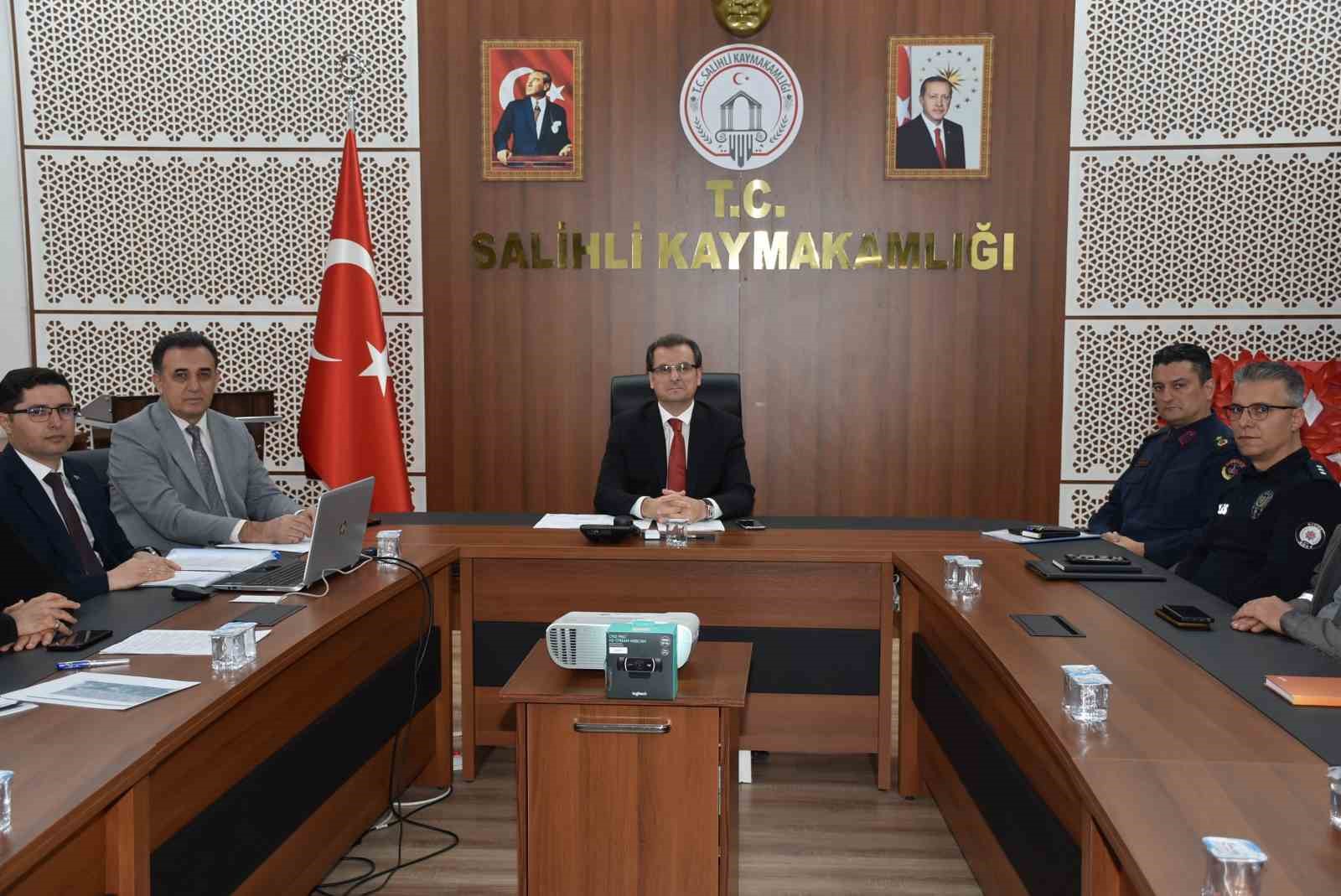 Salihli’de orman yangınlarına karşı kritik toplantı
