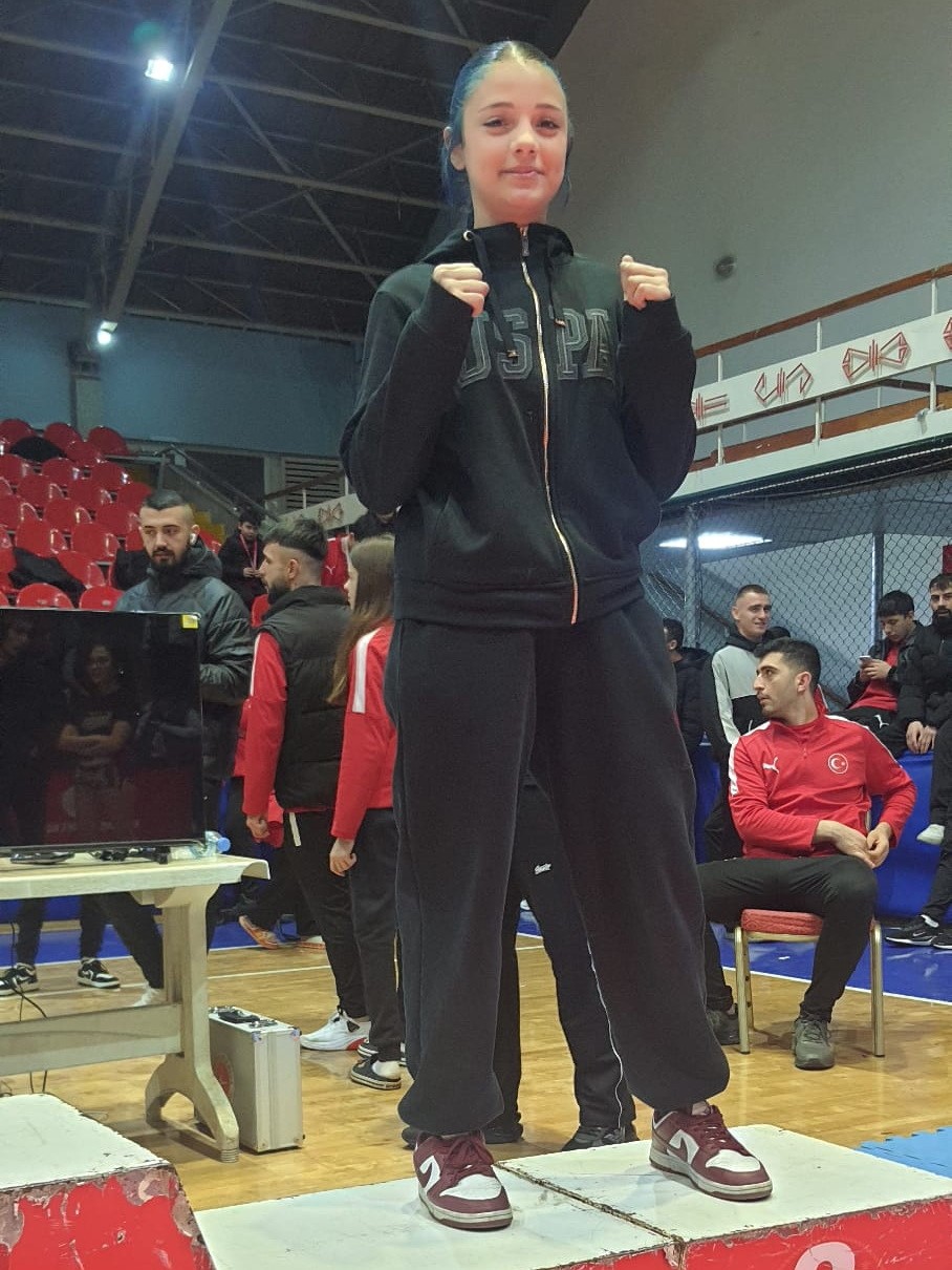 Salihlili kick boksçulardan Manisa’da madalya yağmuru
