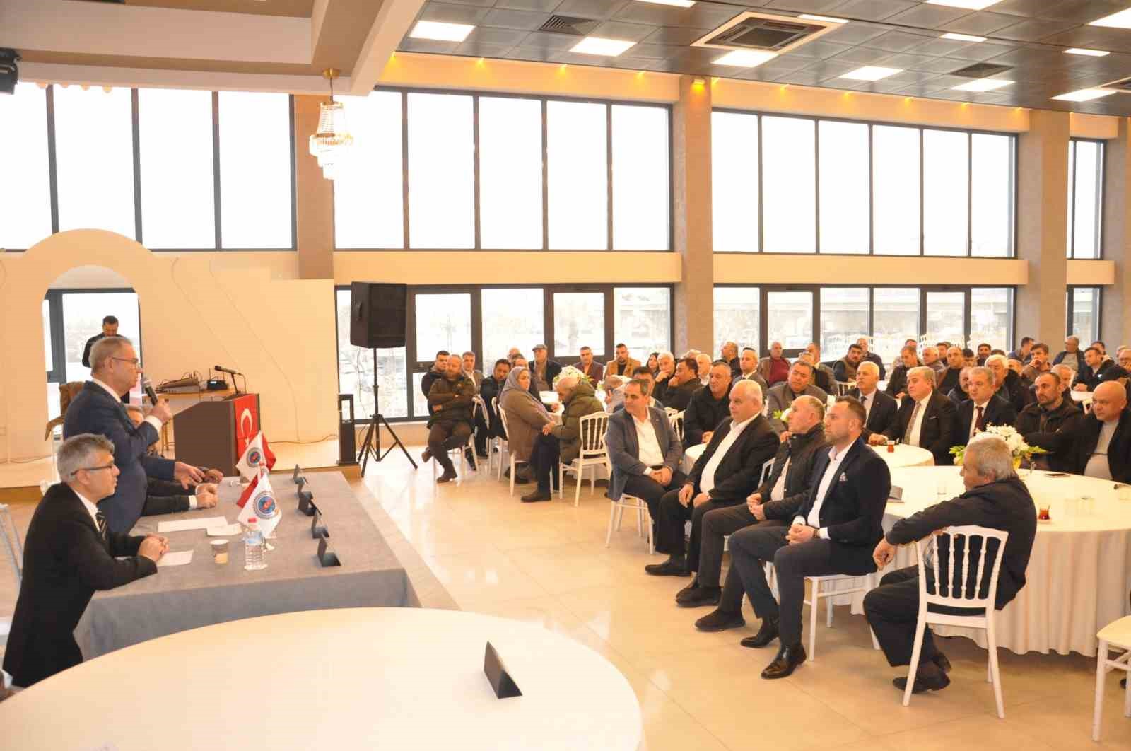 Salihlili marangozlar 5. kez Alacalı dedi
Salihlili marangozlar 5. kez Alacalı dedi