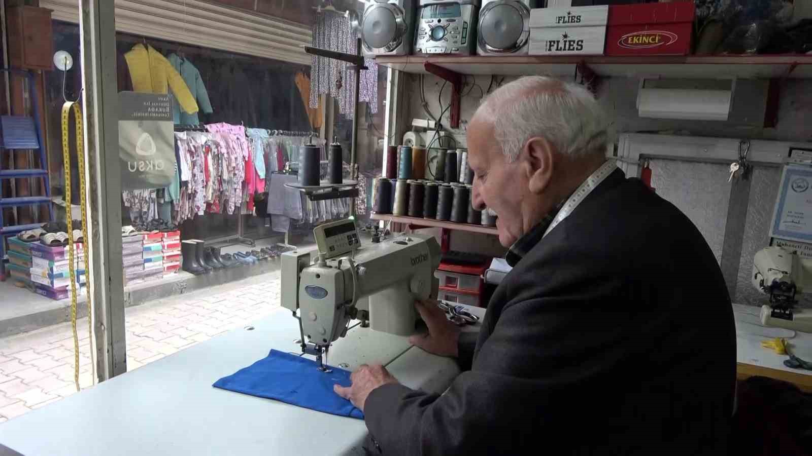 Şalvar ustası mesleğini yaşatmaya çalışıyor
