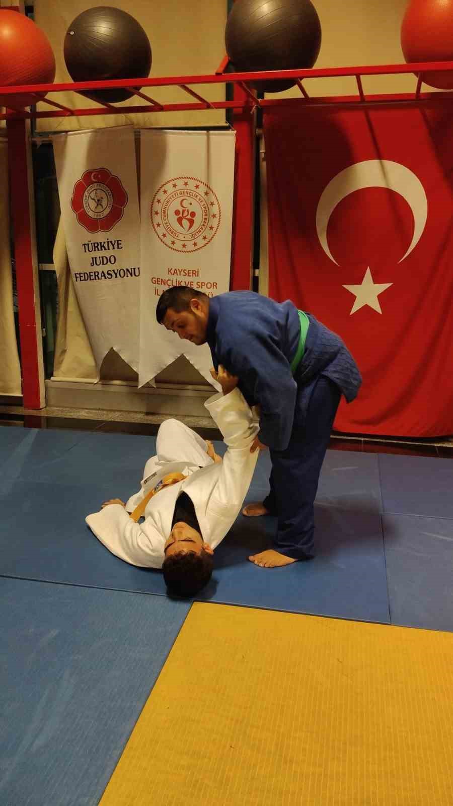 Samet Balcı Türkiye Şampiyonası’na hazırlanıyor
