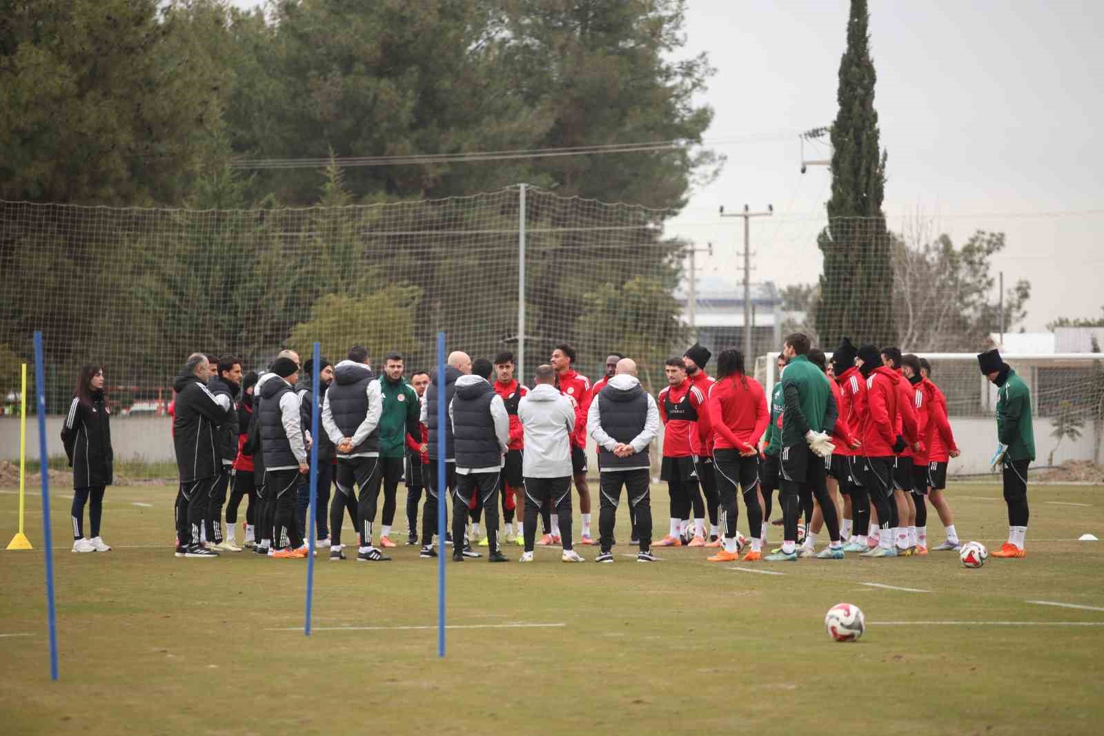 Sami Uğurlu: "Antalyaspor için elimizden geleni yapacağız "
