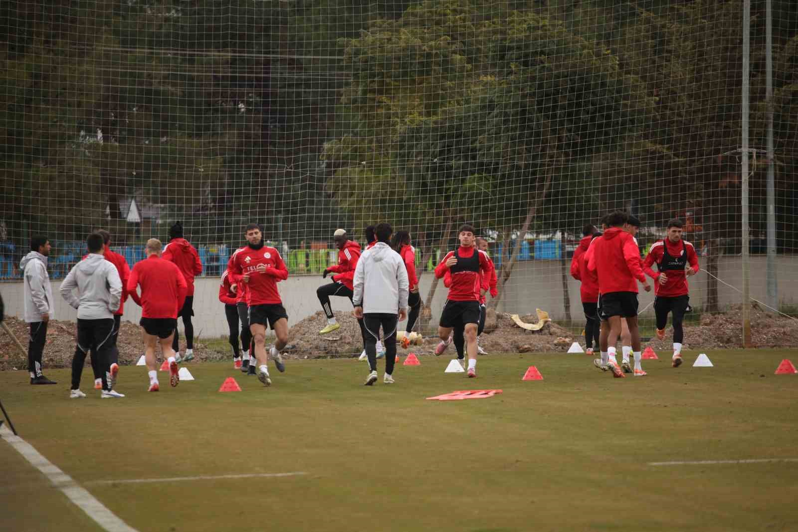 Sami Uğurlu: "Antalyaspor için elimizden geleni yapacağız "
