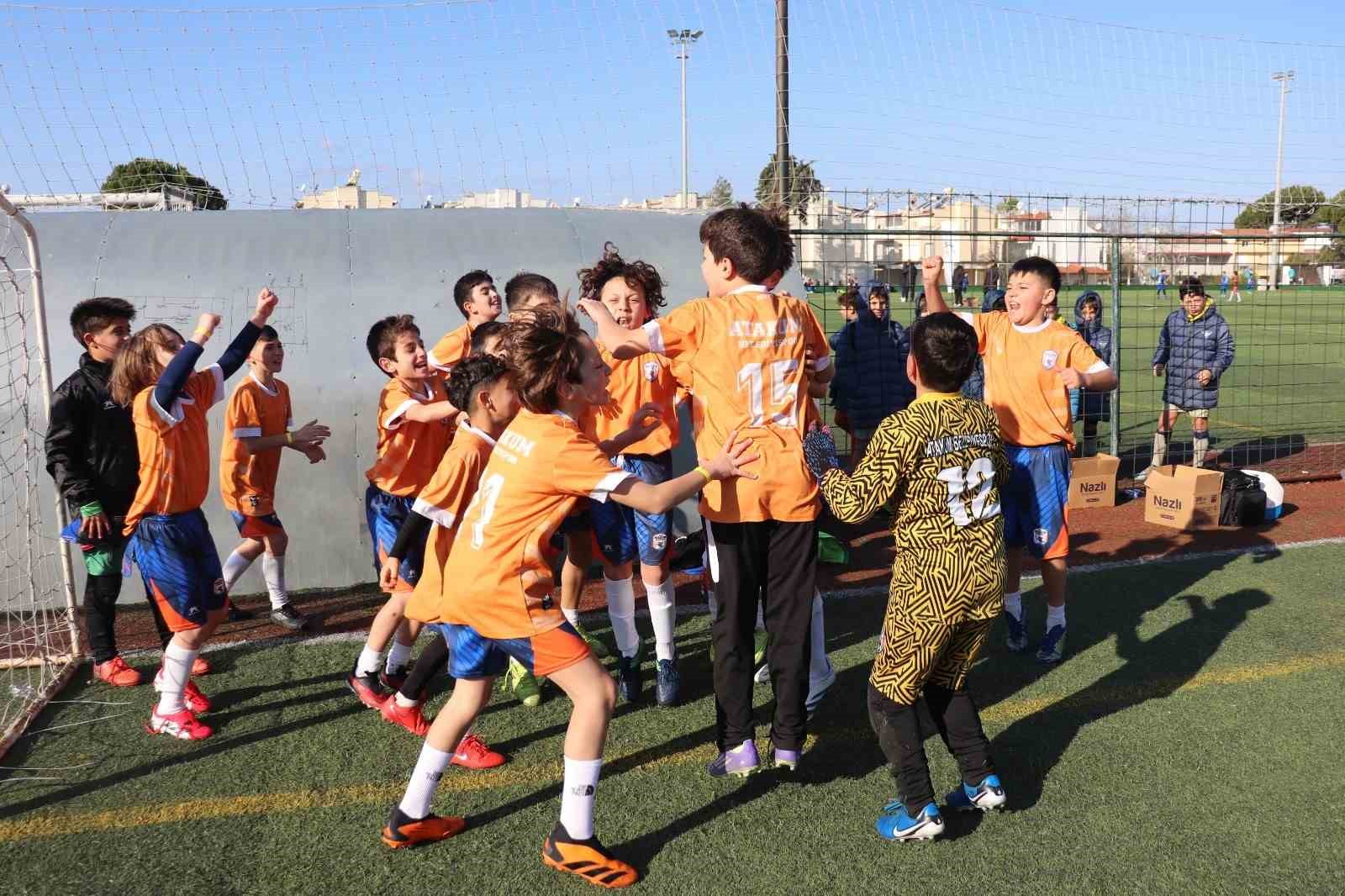 Şampiyonluk kupası Atakum’da
