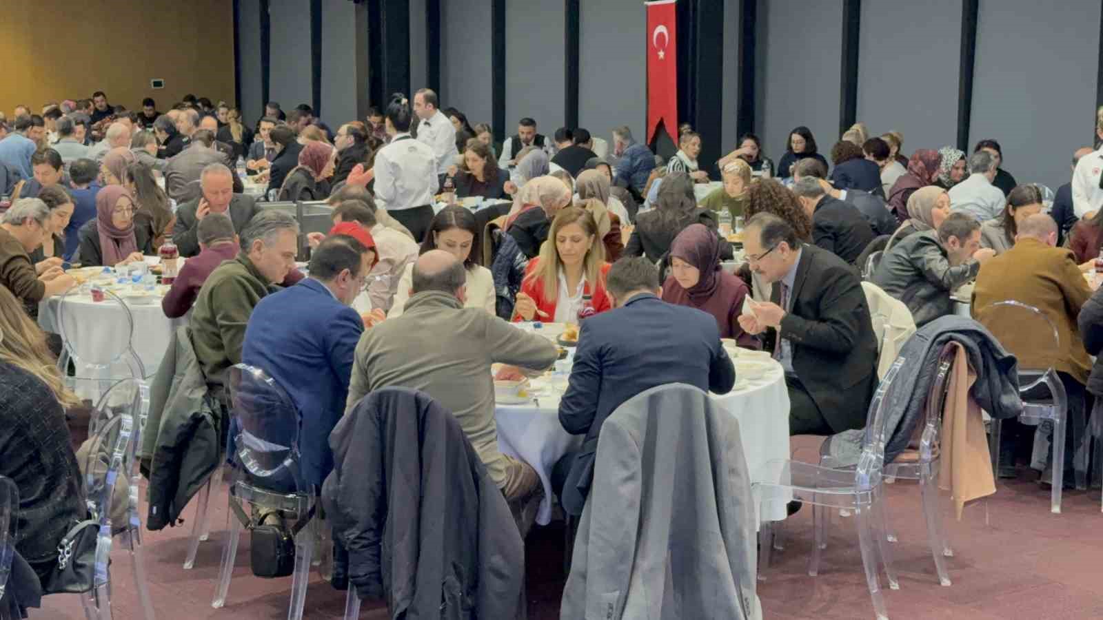 Samsun Adliyesi’nde 700 kişilik mesai kardeşliği iftarı
