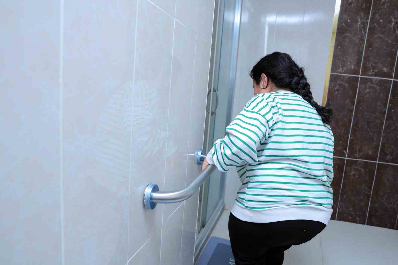 Samsun Büyükşehir’den 17 ilçeye ev içi tutunma aparatı desteği
